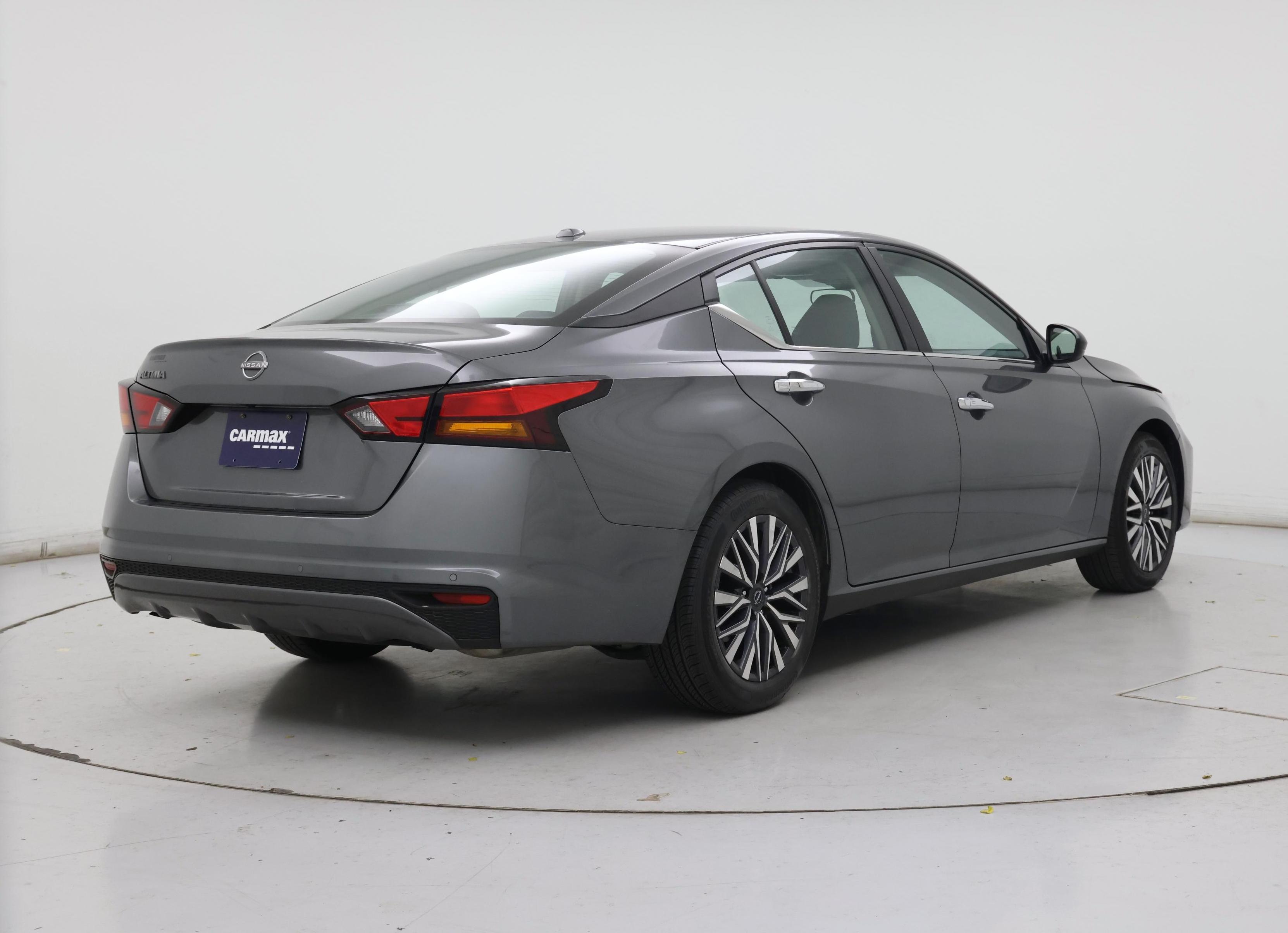 Thumbnail: 2025 Nissan Altima - 8