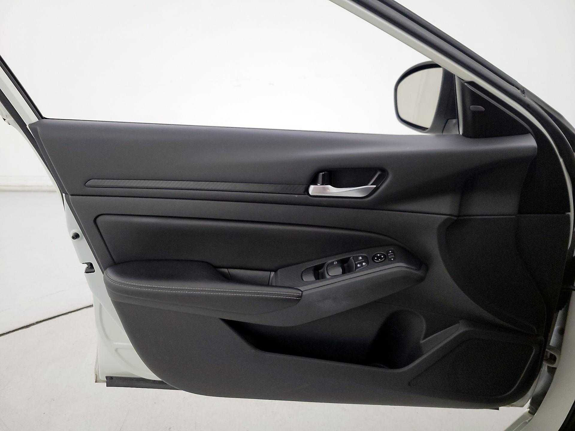 Thumbnail: 2025 Nissan Altima - 12