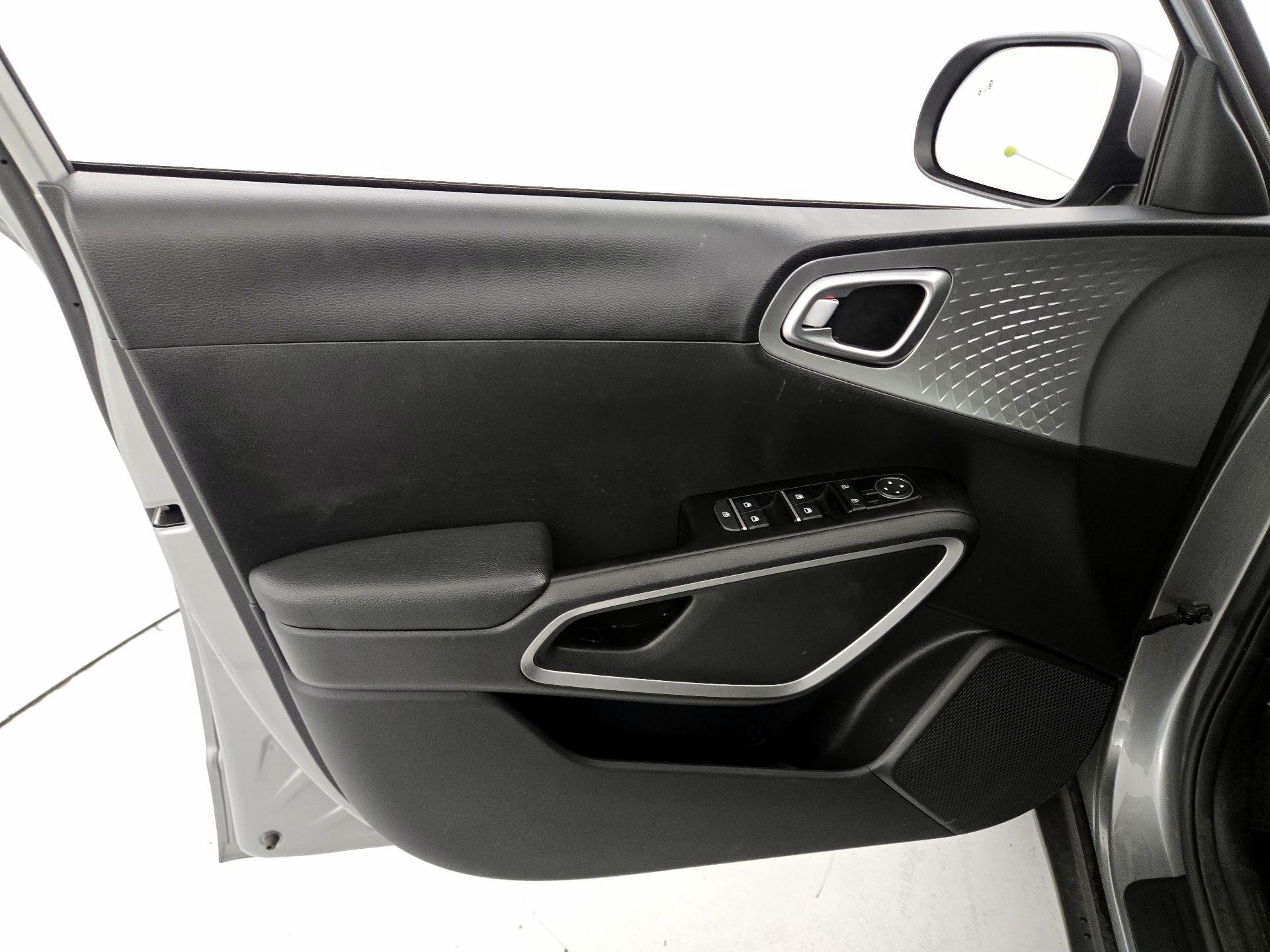 Thumbnail: 2025 Kia Soul - 12
