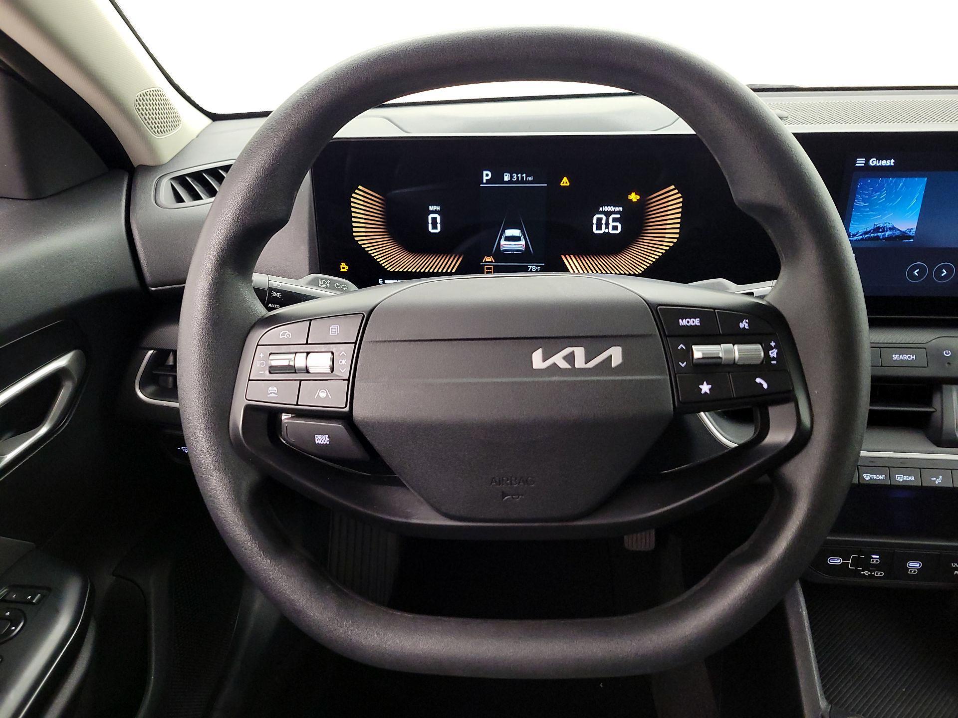 Thumbnail: 2025 Kia K4 - 10