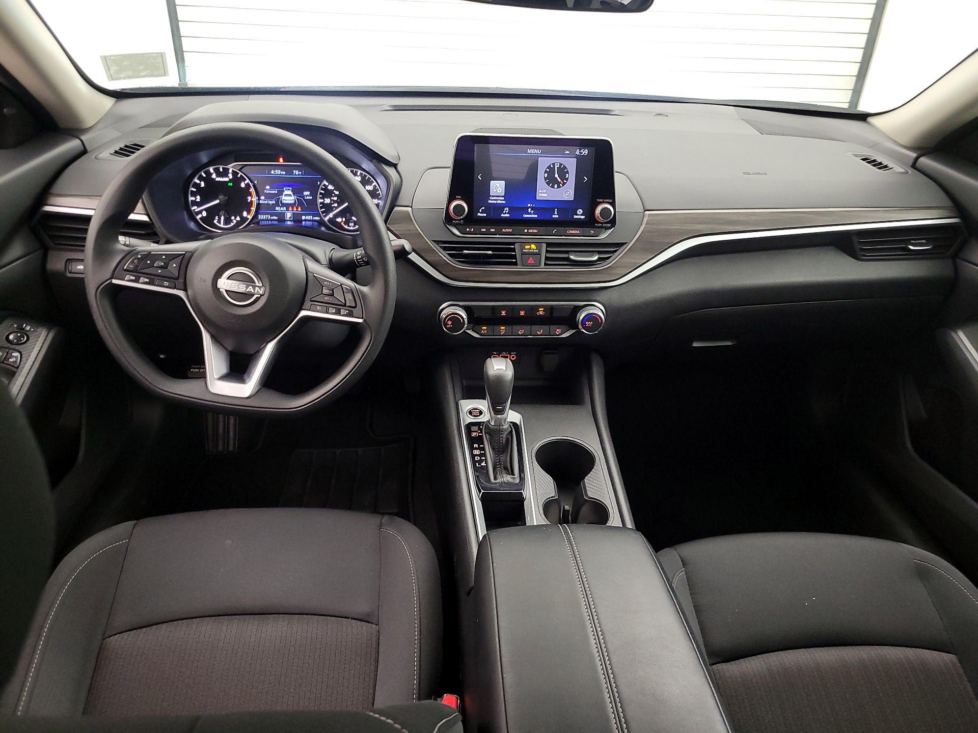 Thumbnail: 2025 Nissan Altima - 9