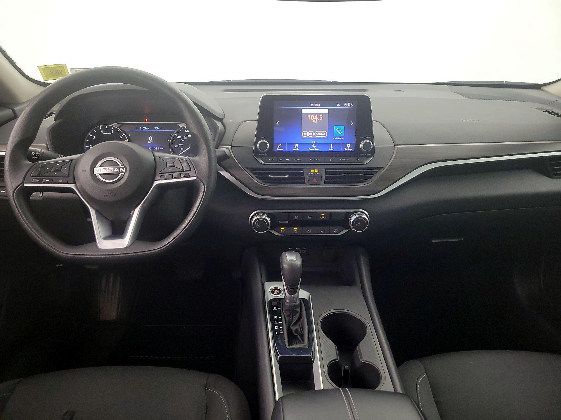 Thumbnail: 2025 Nissan Altima - 9