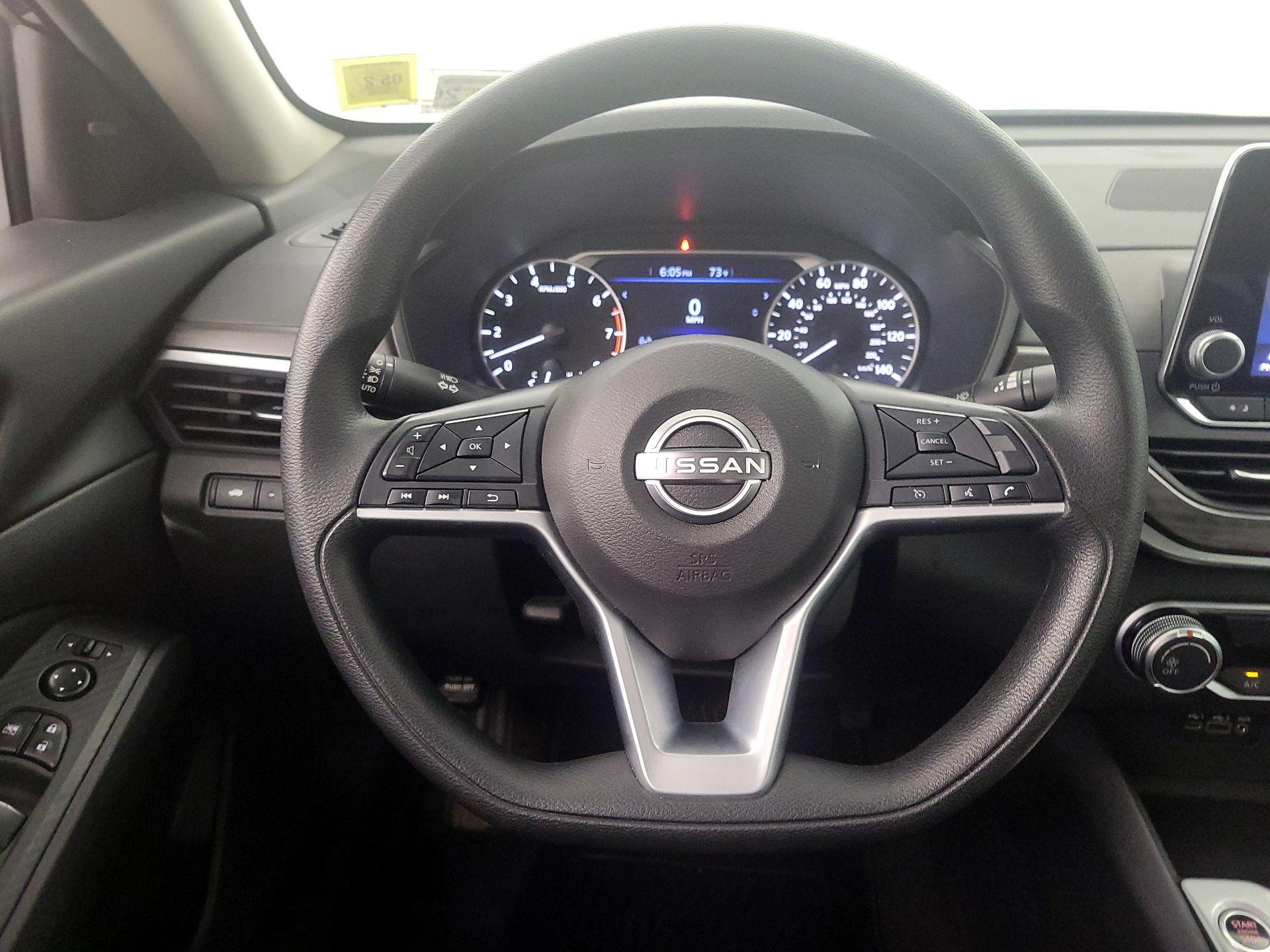 Thumbnail: 2025 Nissan Altima - 10