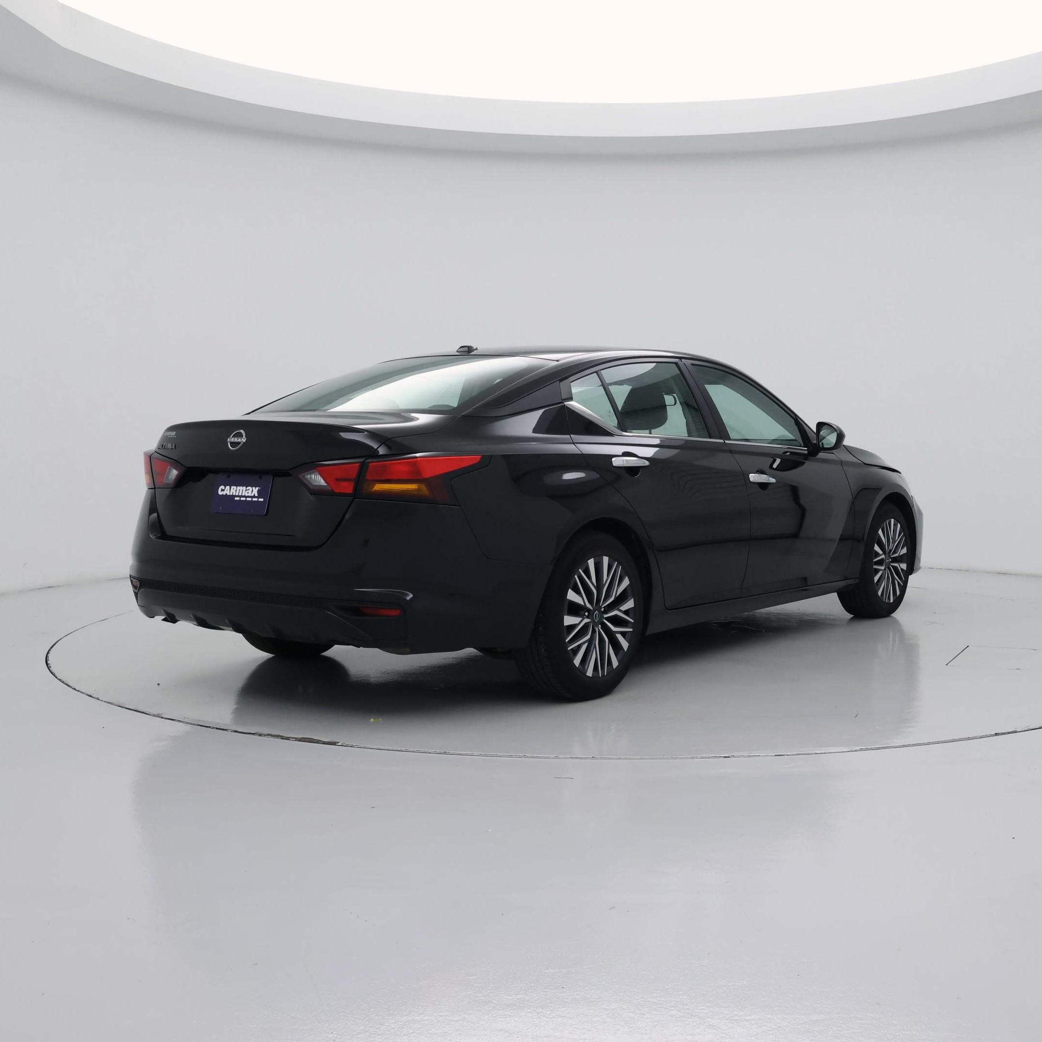 Thumbnail: 2025 Nissan Altima - 8