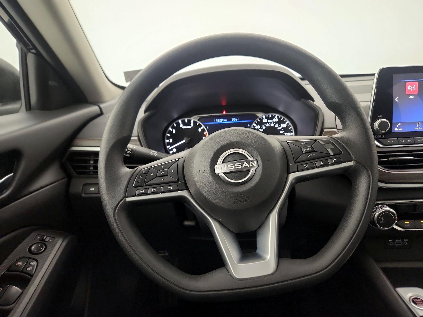 2025 Nissan Altima SV - Photo 11