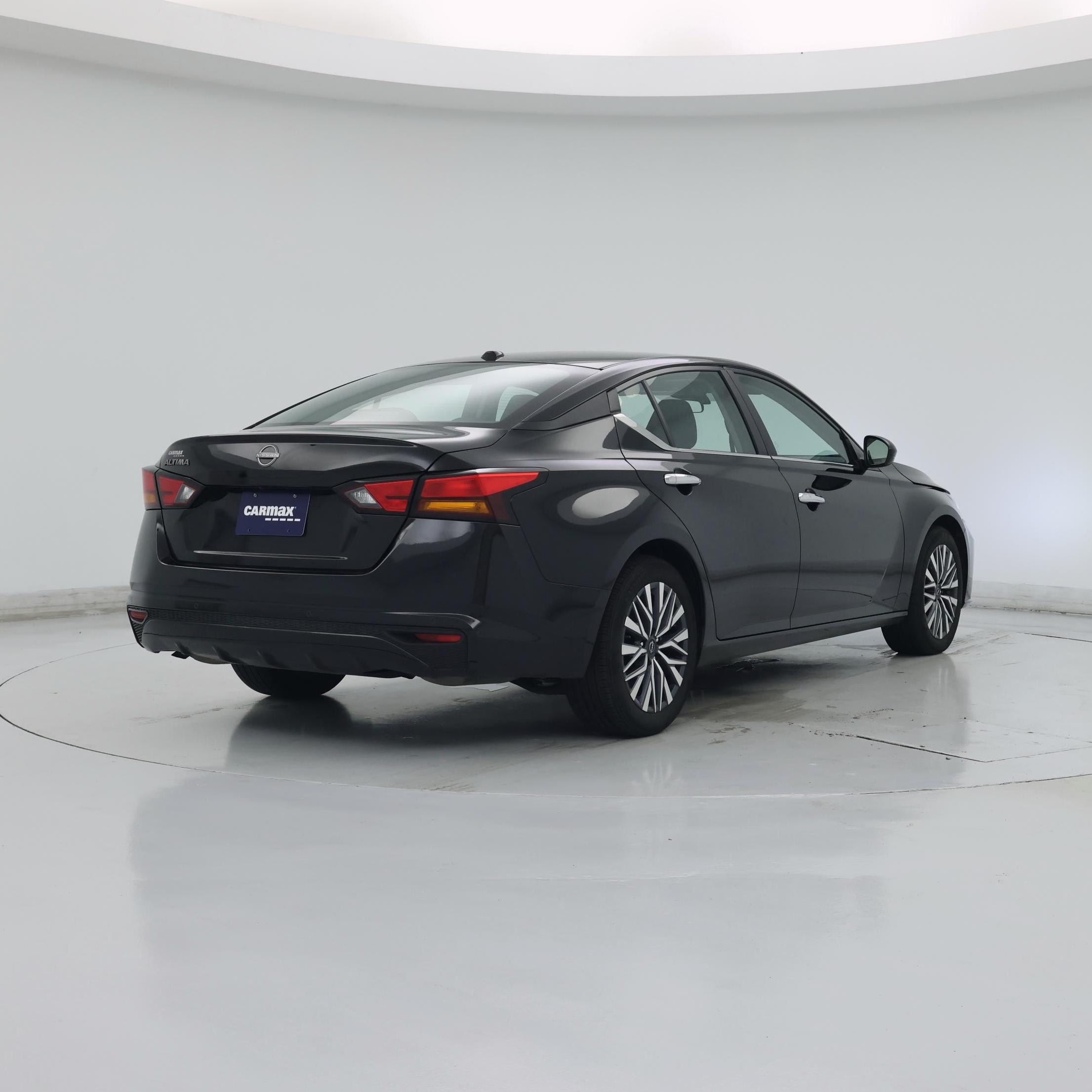 Thumbnail: 2025 Nissan Altima - 8