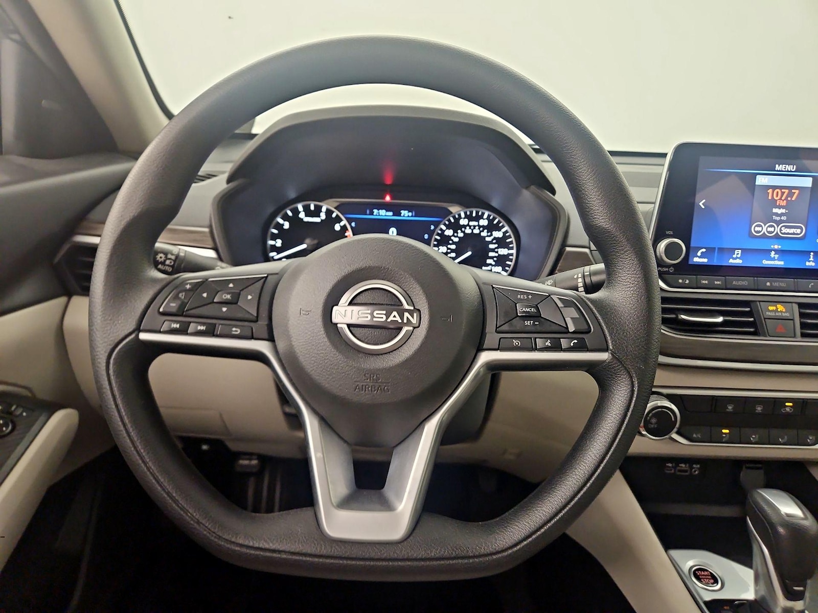 2025 Nissan Altima SV - Photo 11