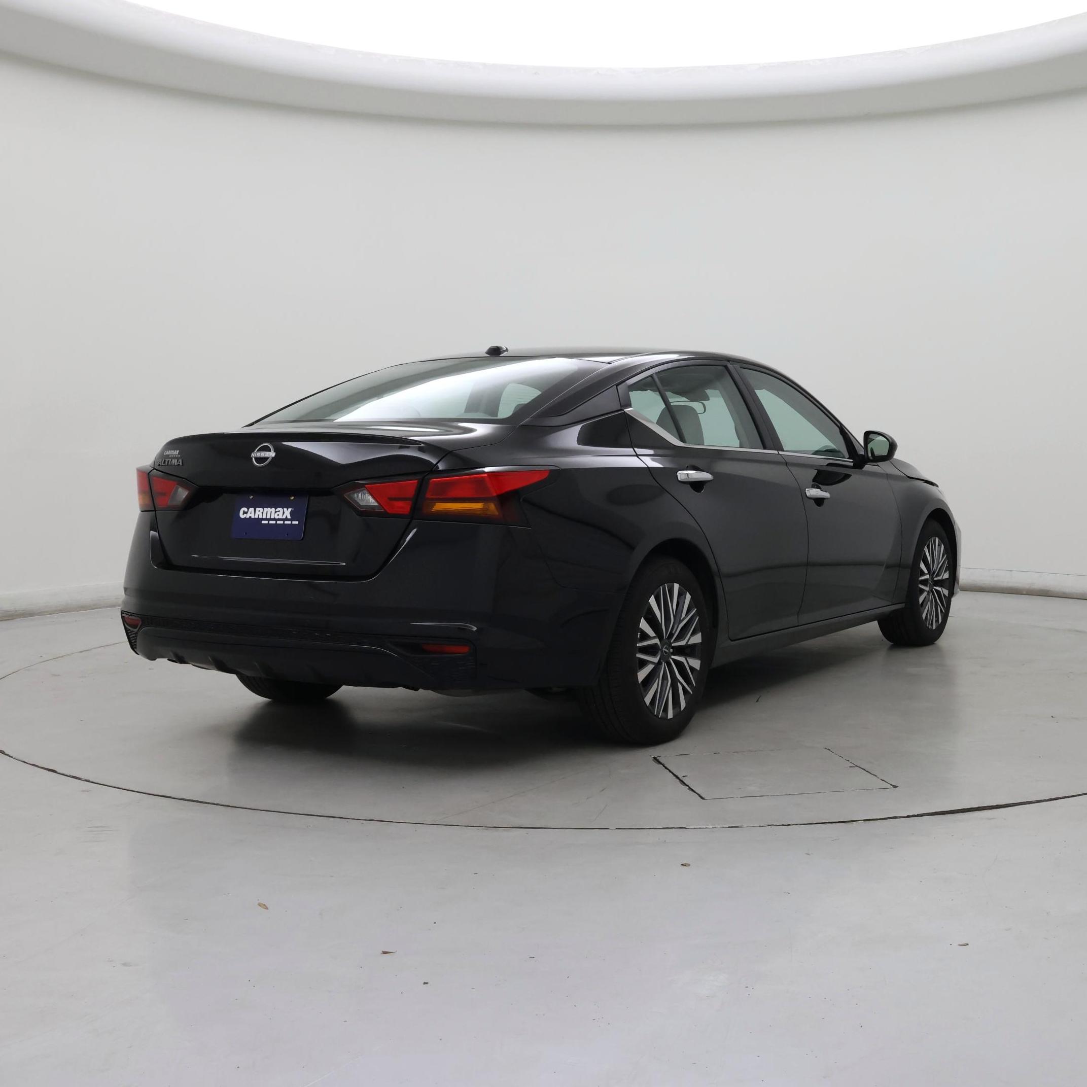 Thumbnail: 2025 Nissan Altima - 8