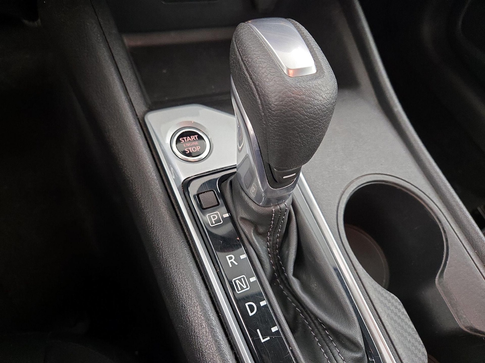 2025 Nissan Altima SV - Photo 18