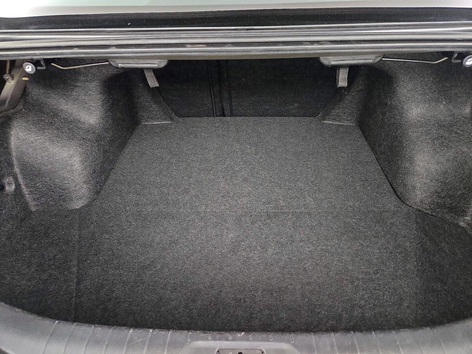 2025 Nissan Altima SV - Photo 21