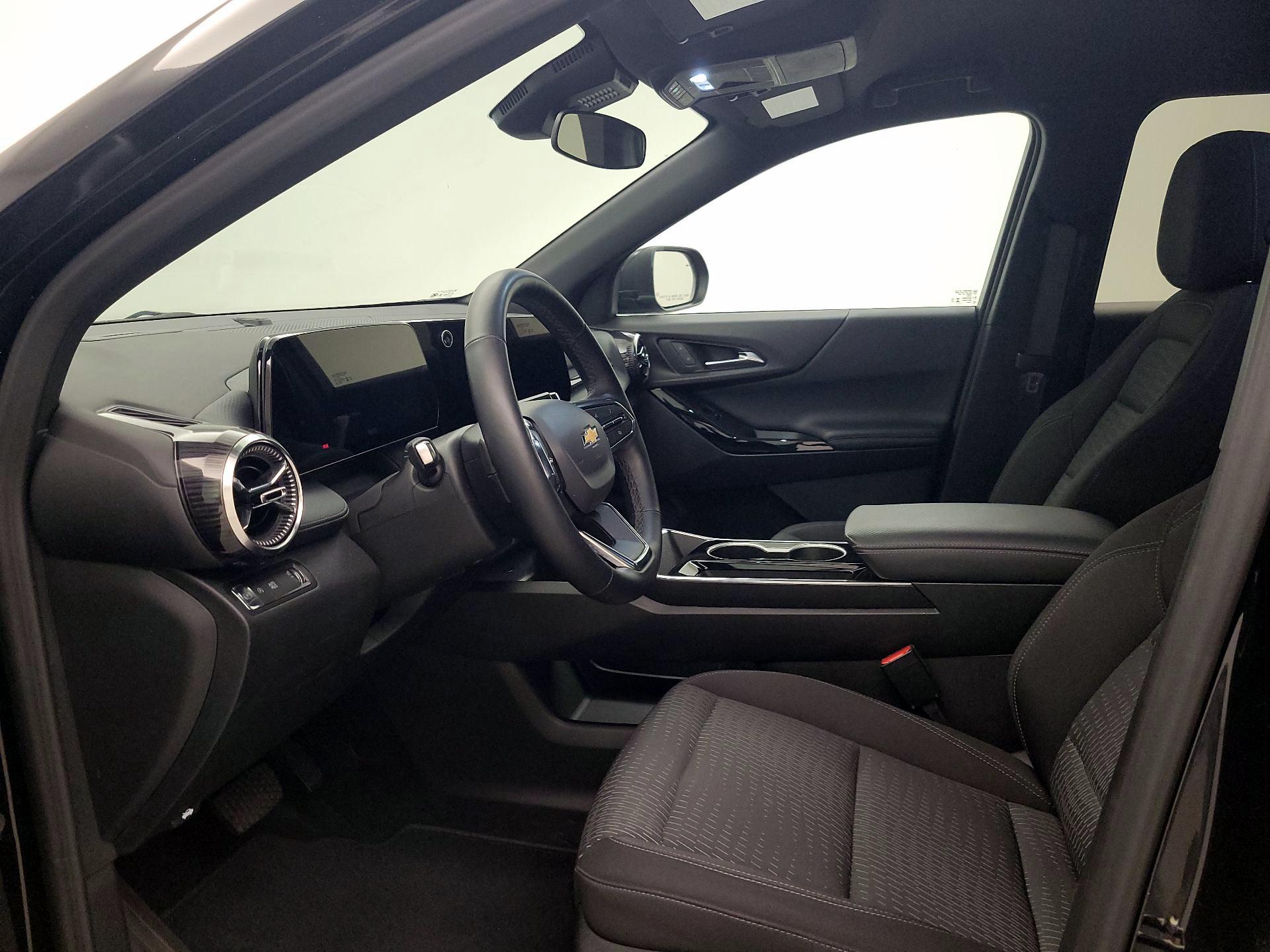 Thumbnail: 2025 Chevrolet Equinox - 11