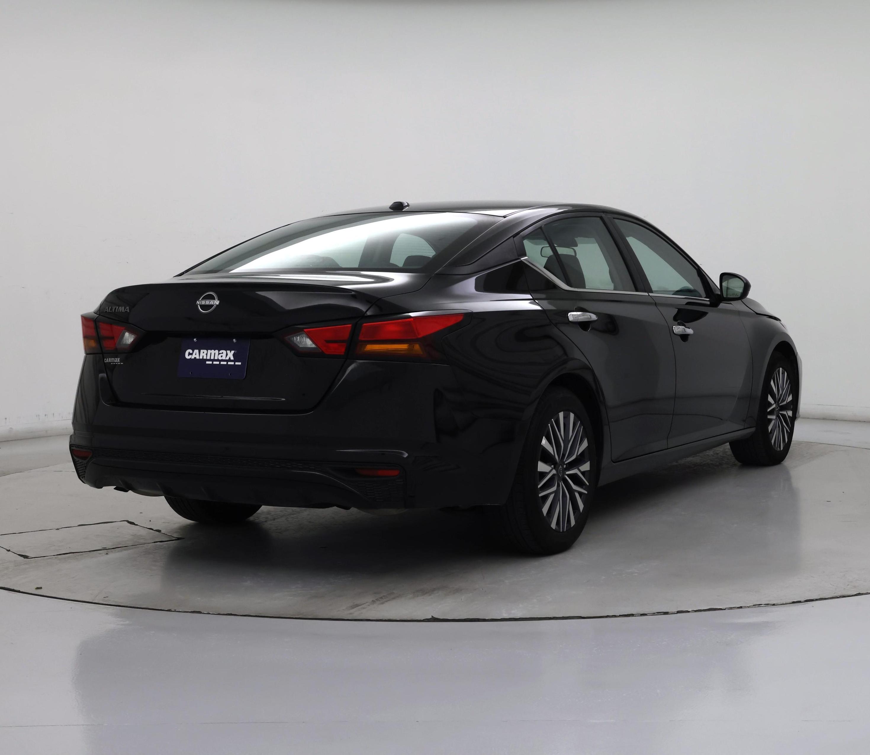 Thumbnail: 2025 Nissan Altima - 8