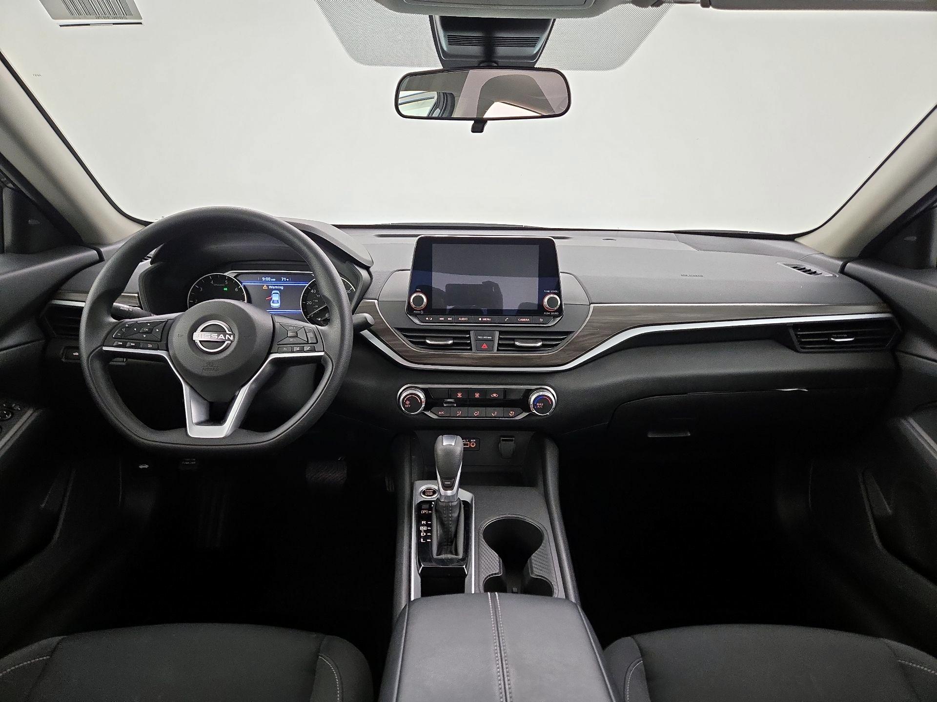 Thumbnail: 2025 Nissan Altima - 9