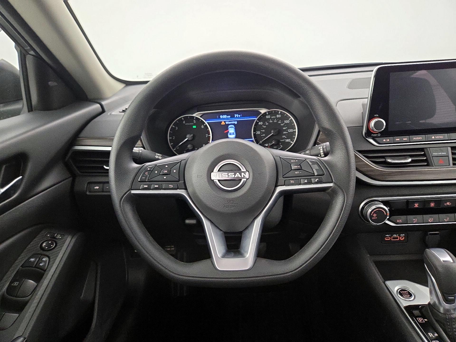 Thumbnail: 2025 Nissan Altima - 10
