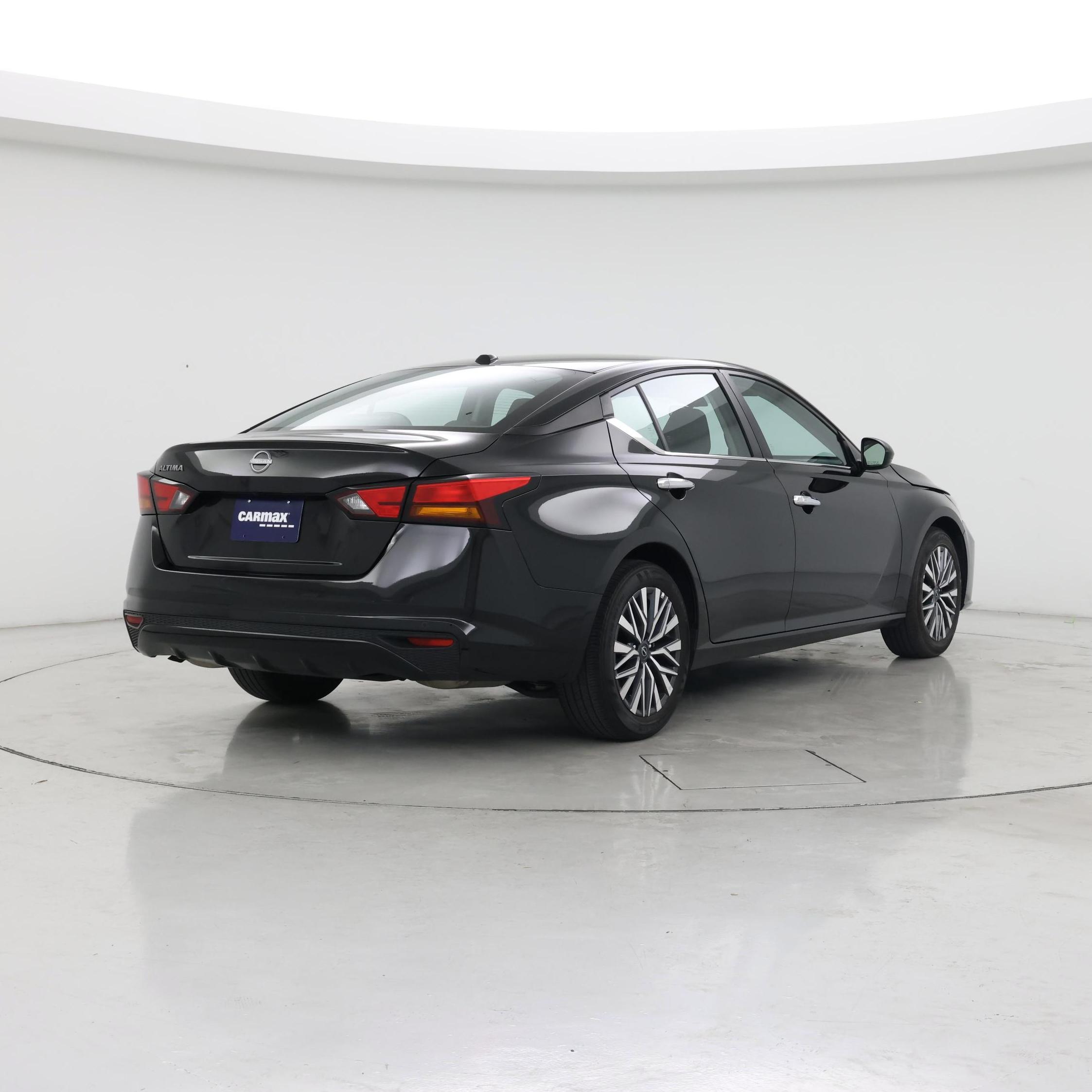 Thumbnail: 2025 Nissan Altima - 8