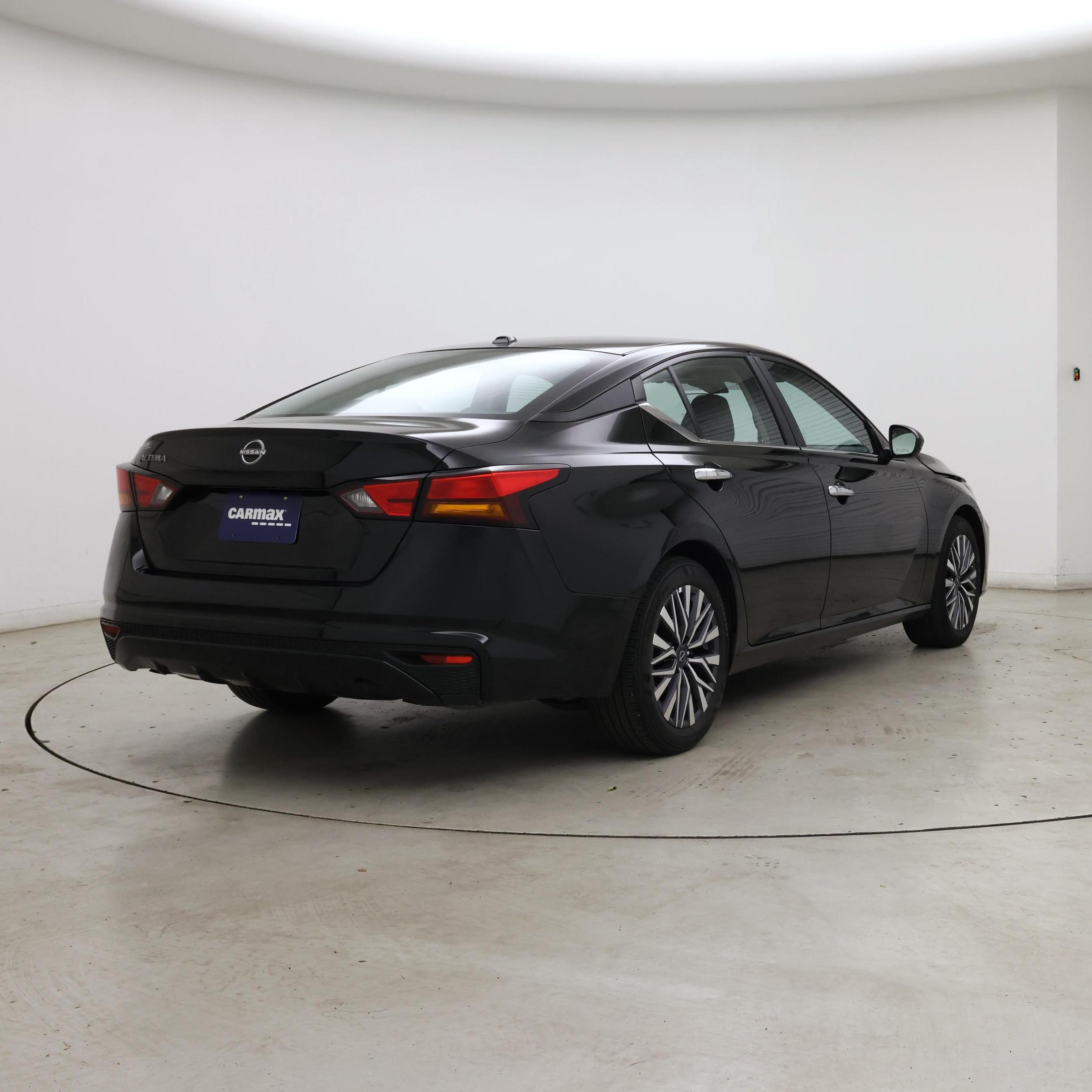 Thumbnail: 2025 Nissan Altima - 8