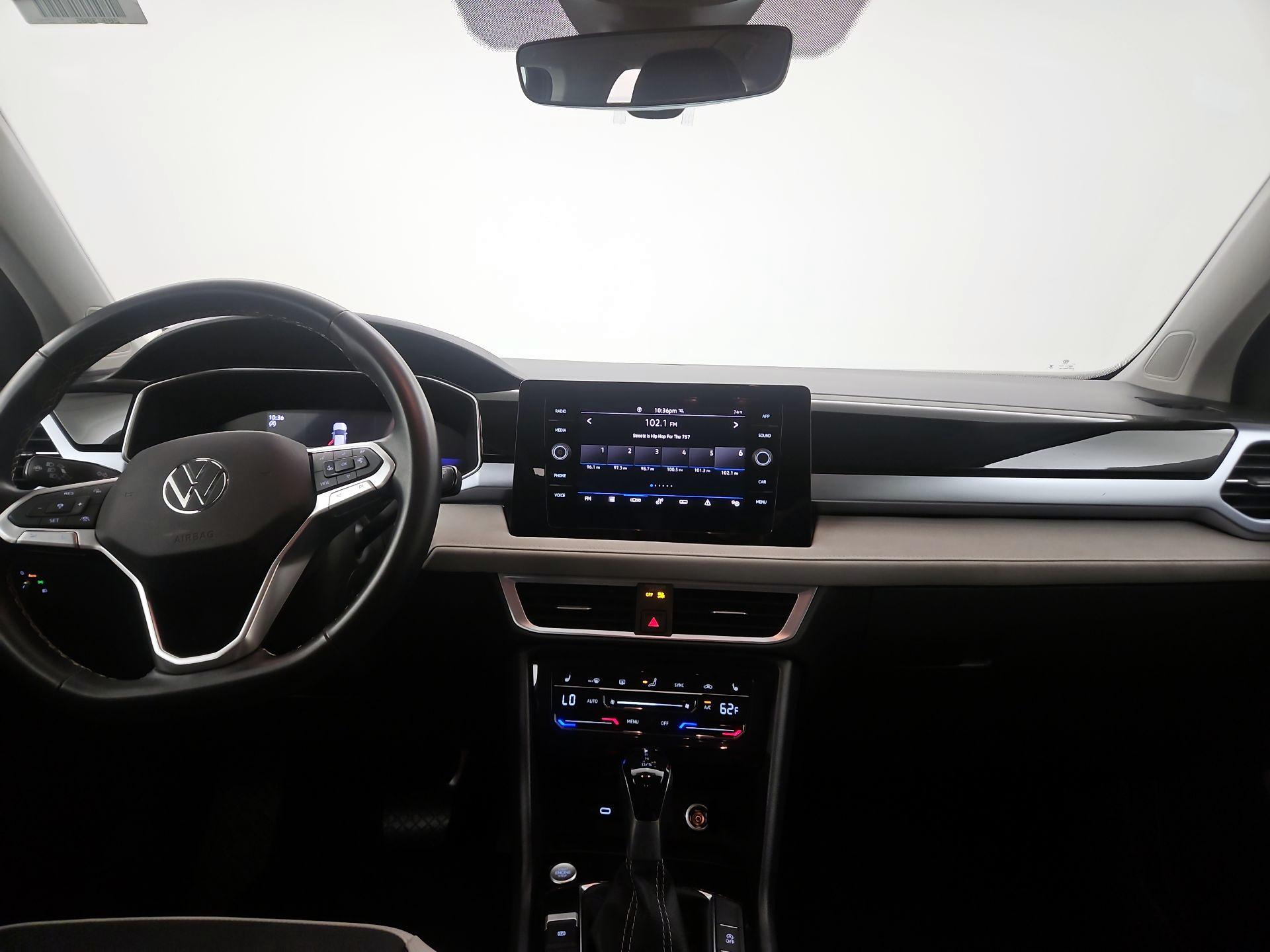 Thumbnail: 2025 Volkswagen Taos - 9