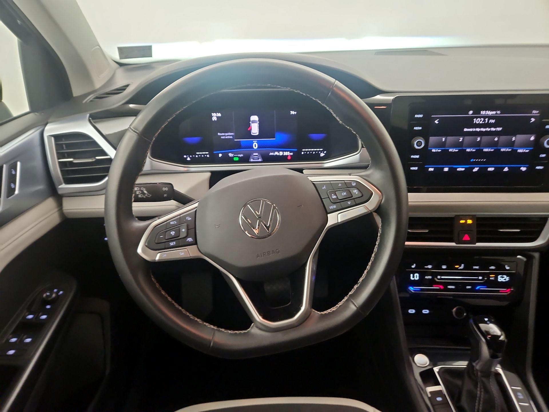 Thumbnail: 2025 Volkswagen Taos - 10