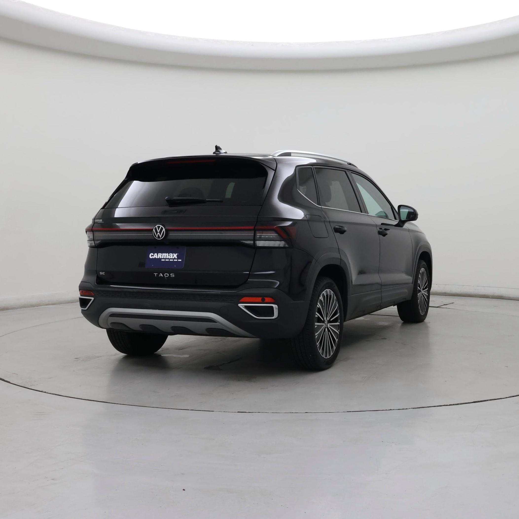 Thumbnail: 2025 Volkswagen Taos - 8