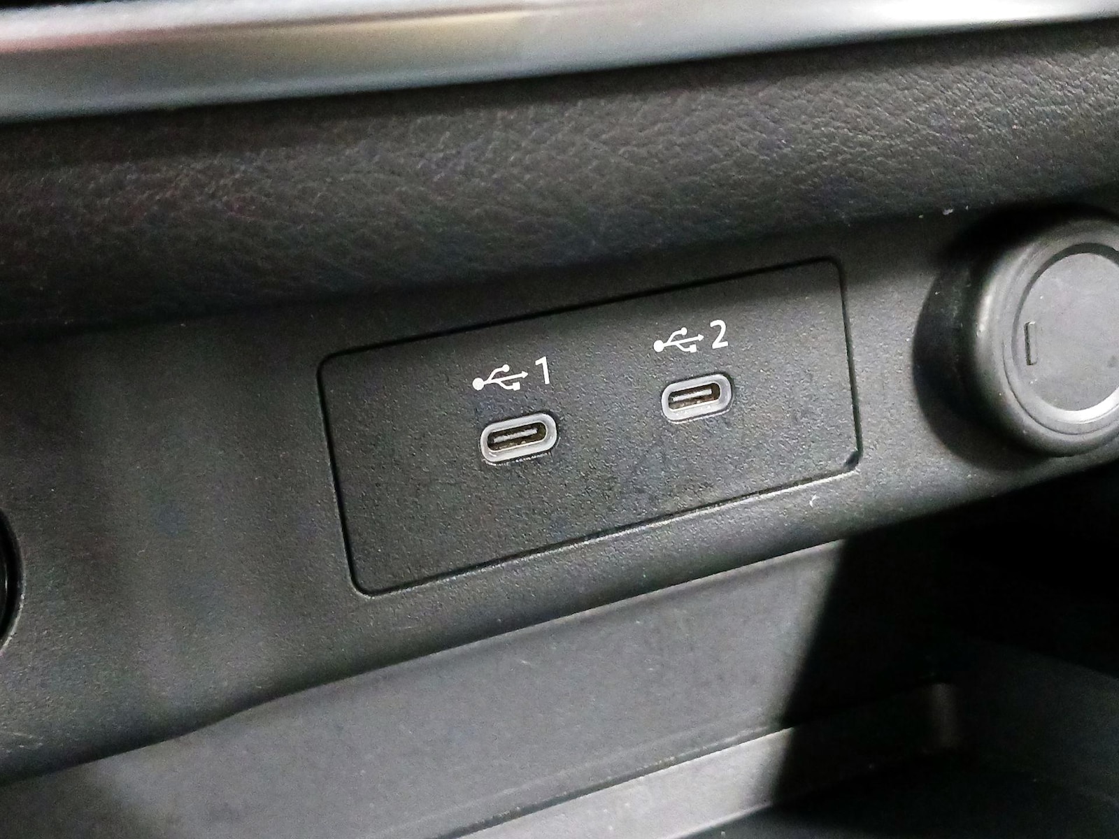 2025 Nissan Rogue SV - Photo 19