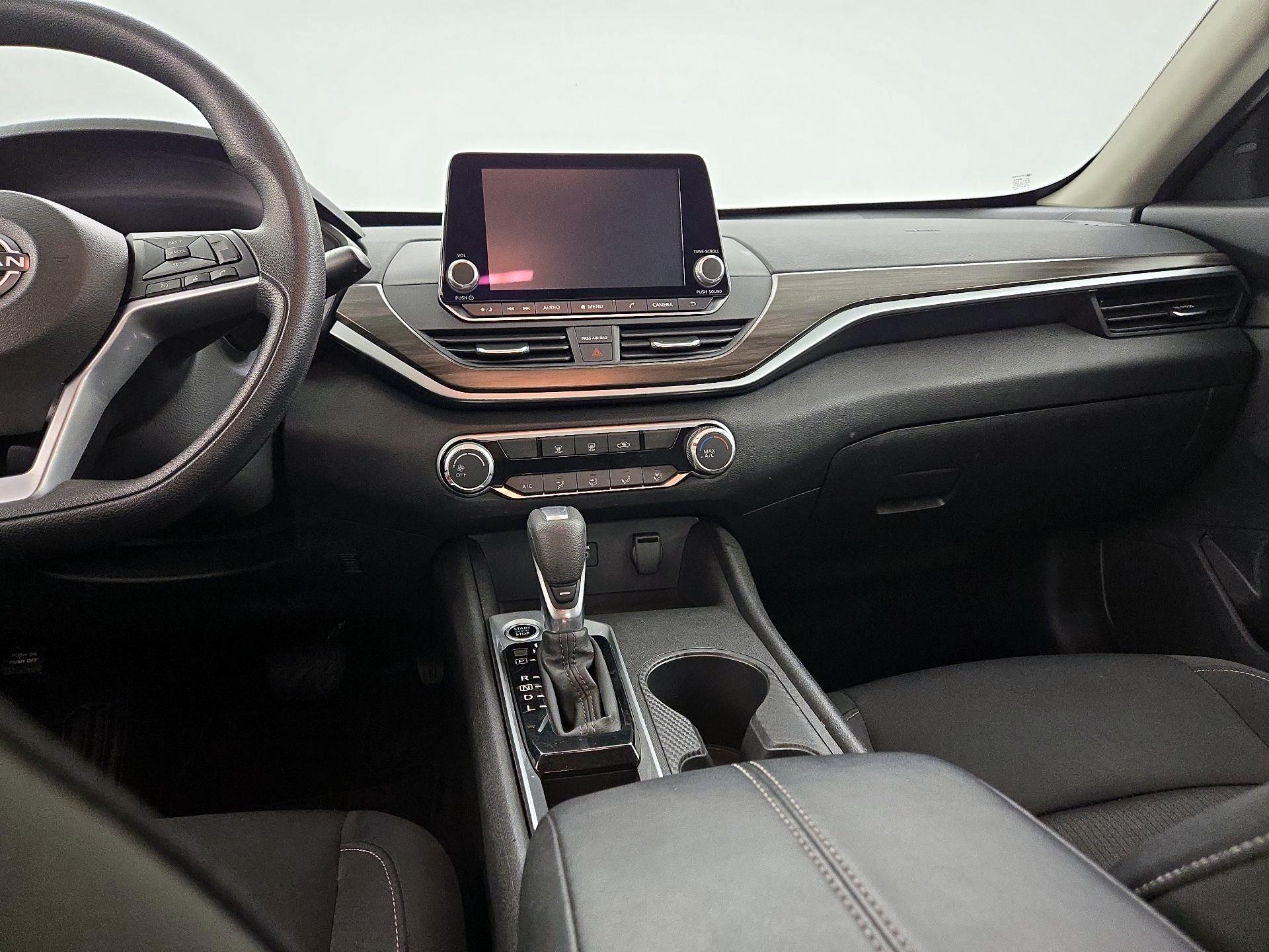 Thumbnail: 2025 Nissan Altima - 9