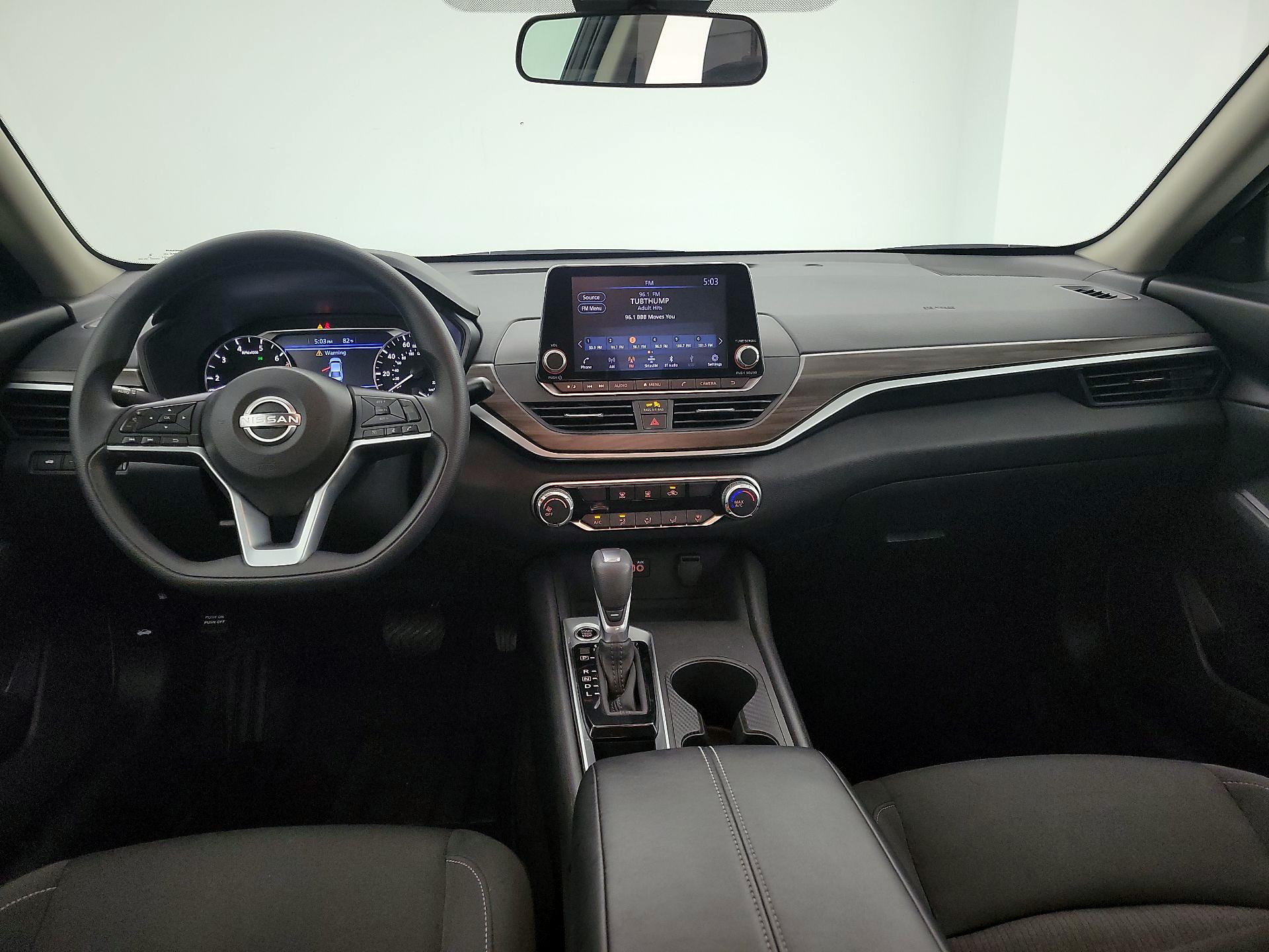 Thumbnail: 2025 Nissan Altima - 9