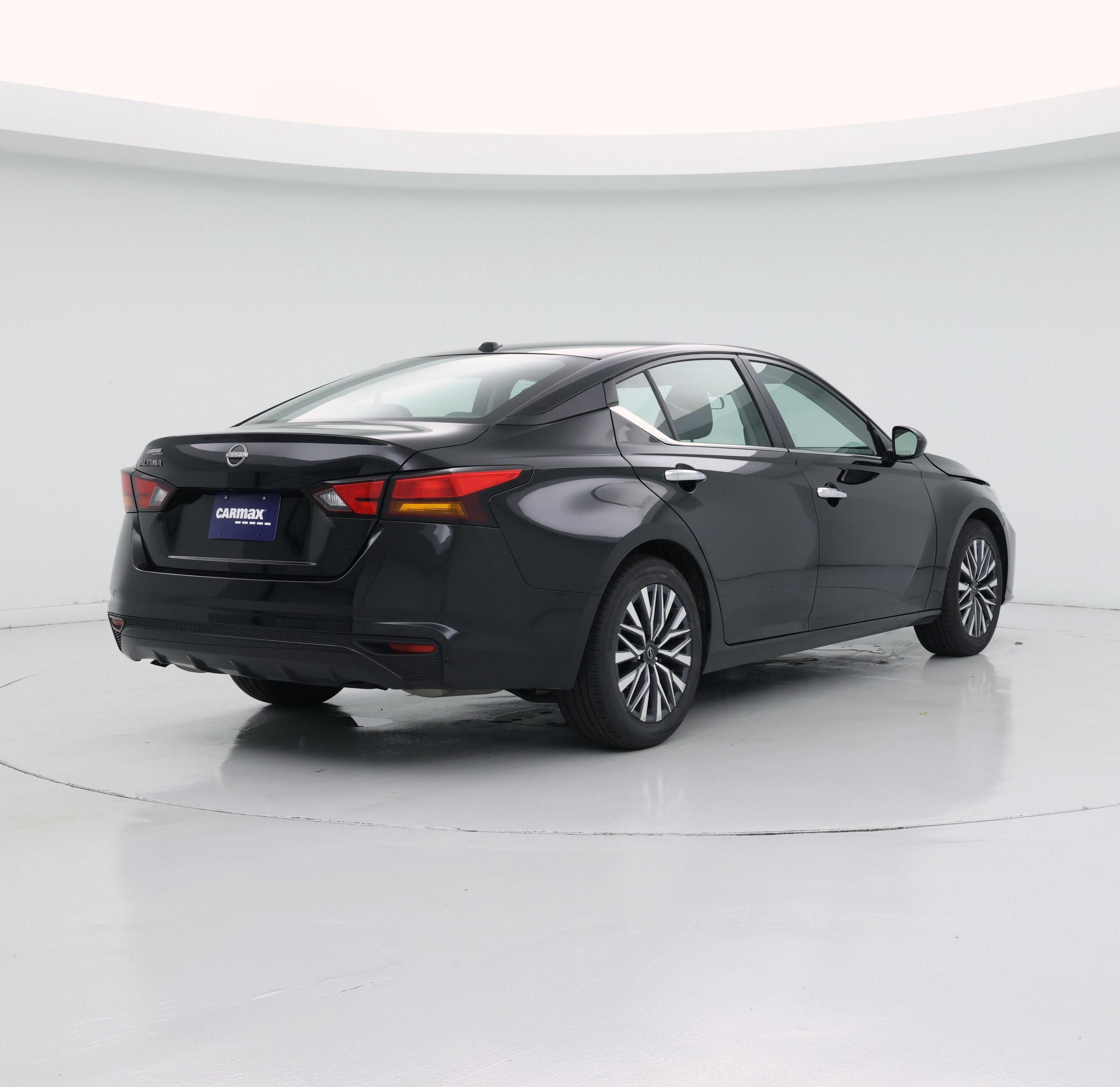 Thumbnail: 2025 Nissan Altima - 8