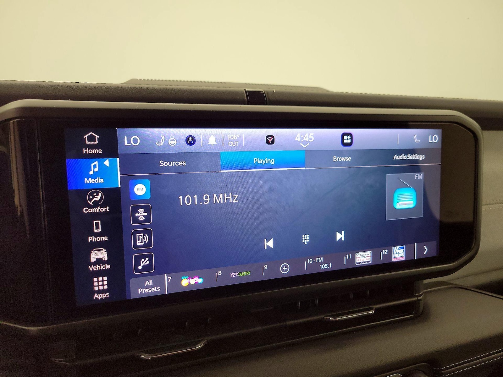 2025 Jeep Wrangler 4-Door Sahara - Photo 16