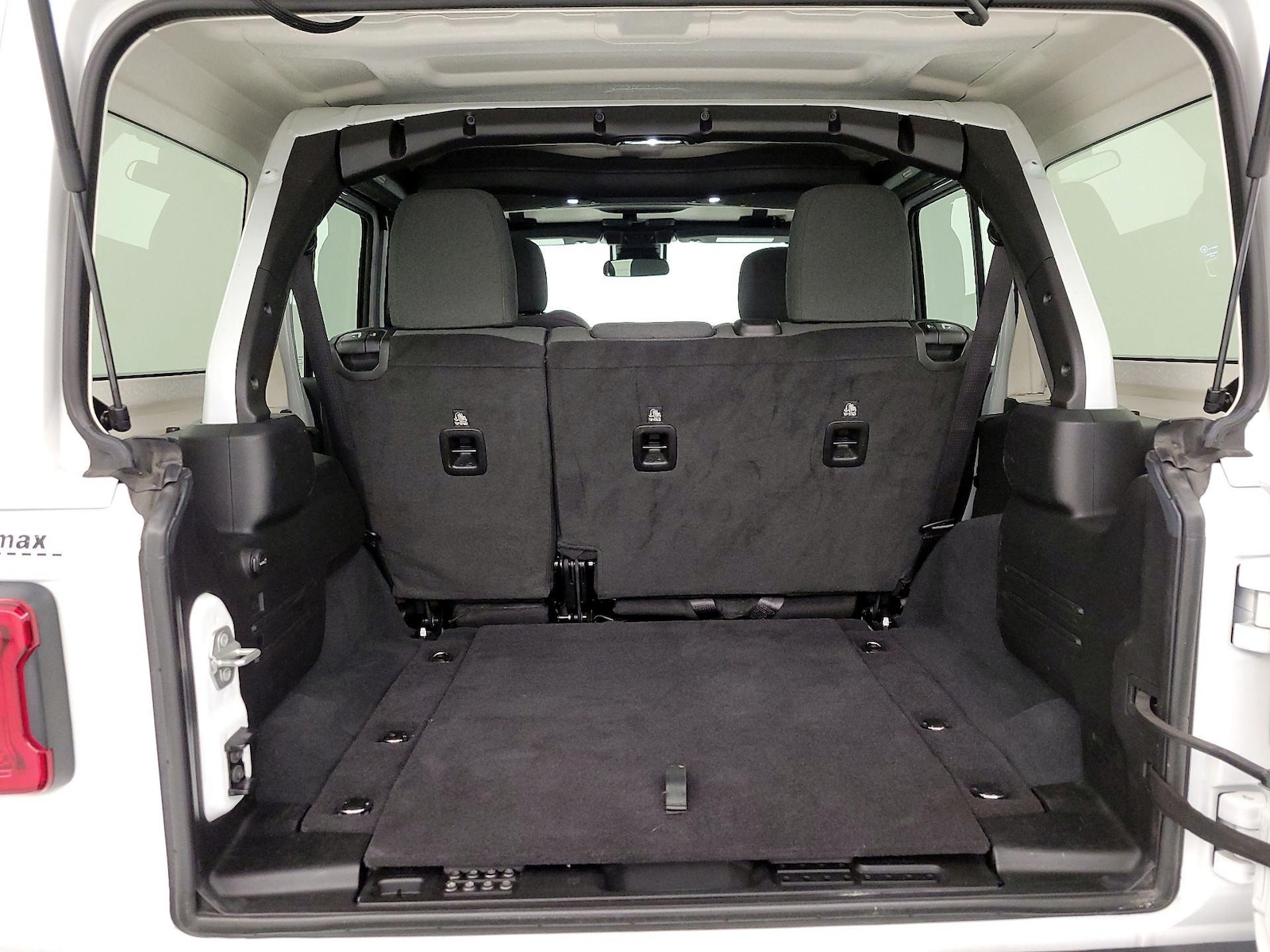 2025 Jeep Wrangler 4-Door Sahara - Photo 21