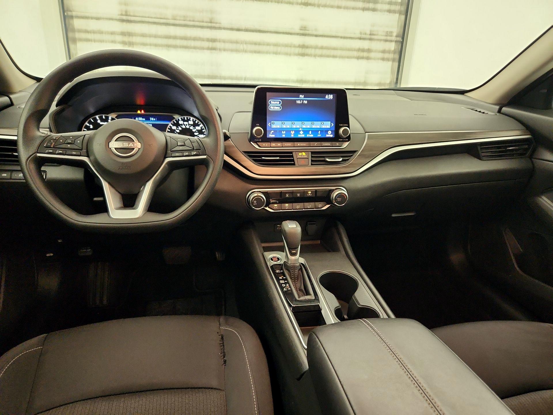Thumbnail: 2025 Nissan Altima - 9