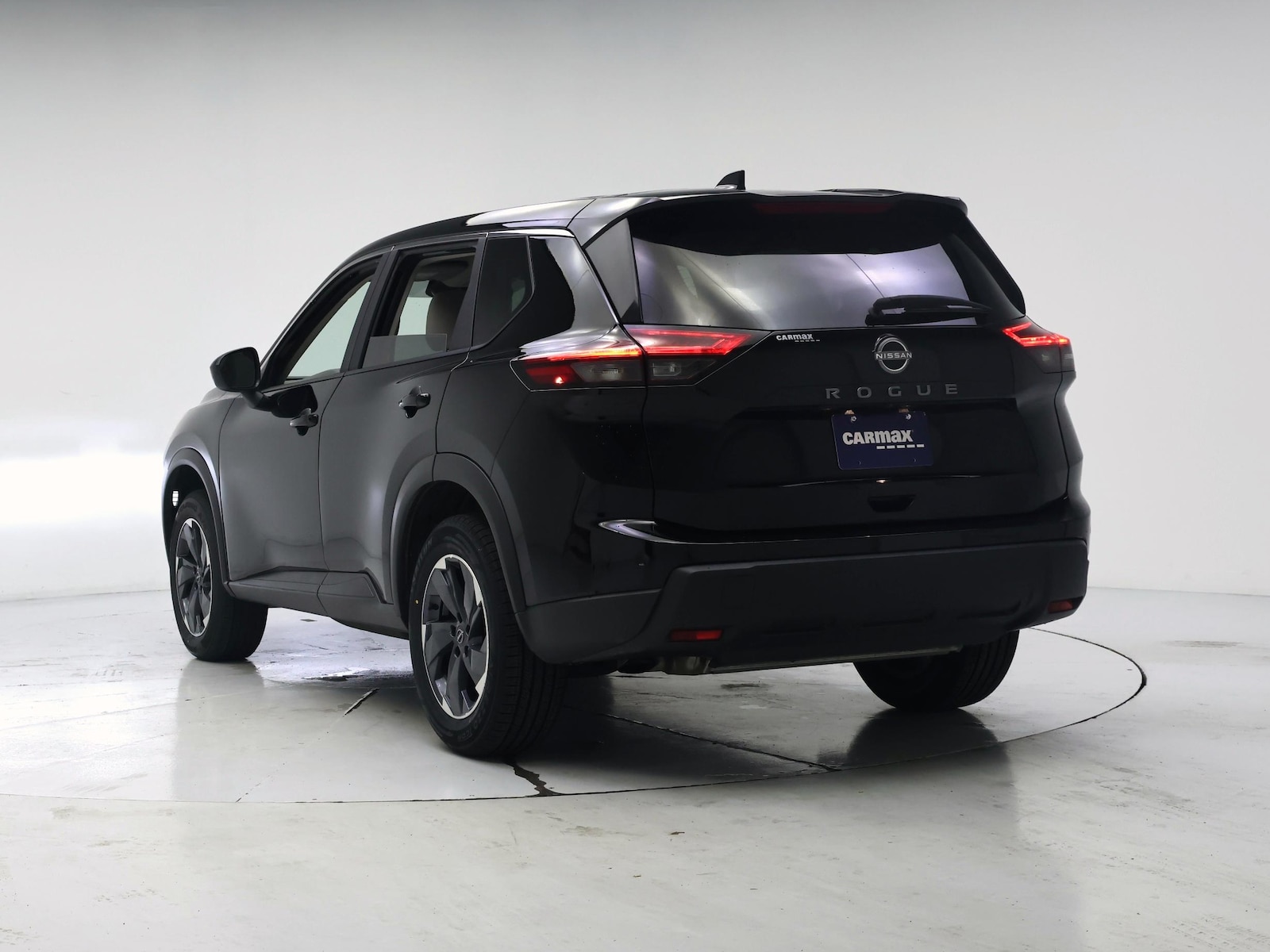 2025 Nissan Rogue SV - Photo 3
