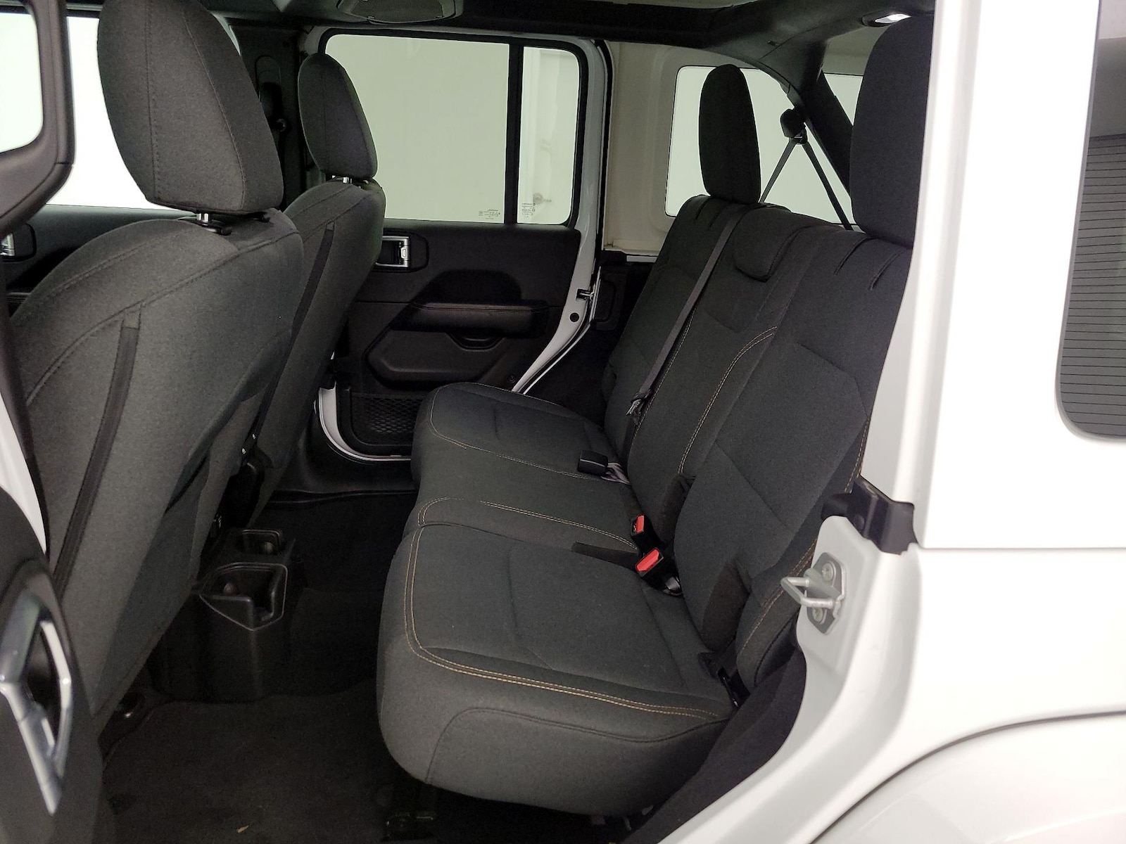 2025 Jeep Wrangler 4-Door Sahara - Photo 20