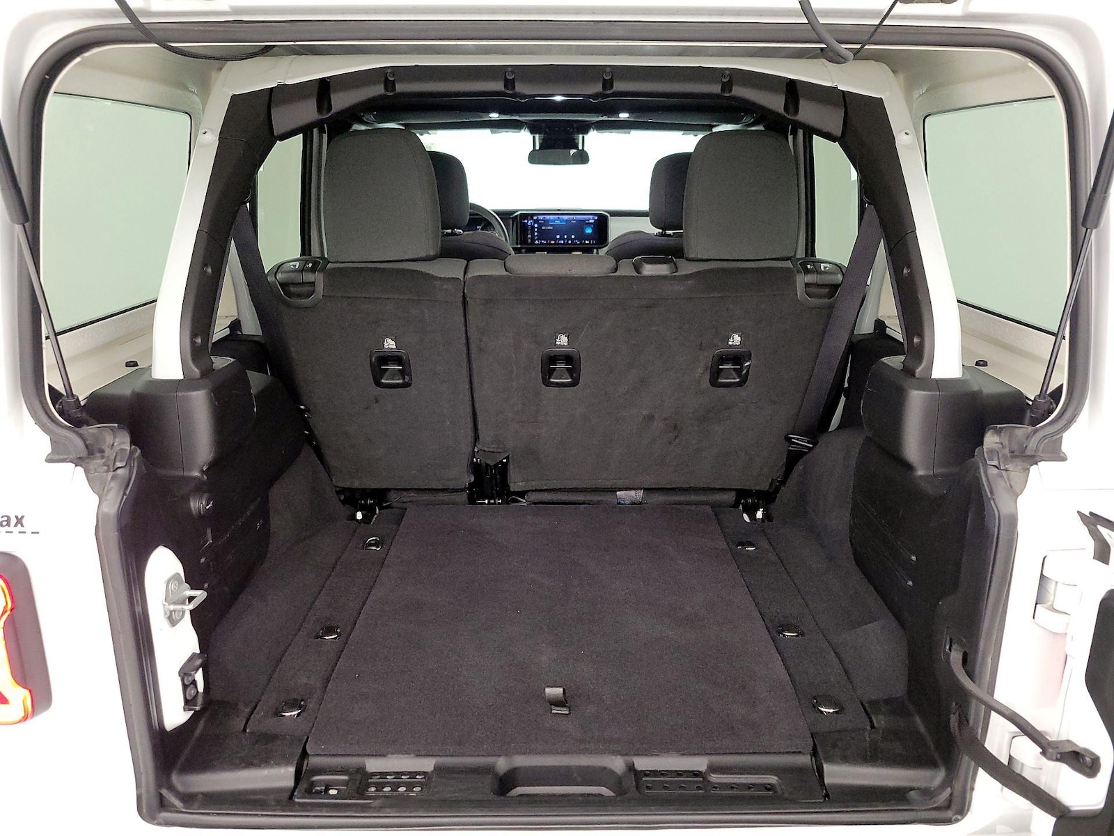2025 Jeep Wrangler 4-Door Sahara - Photo 21