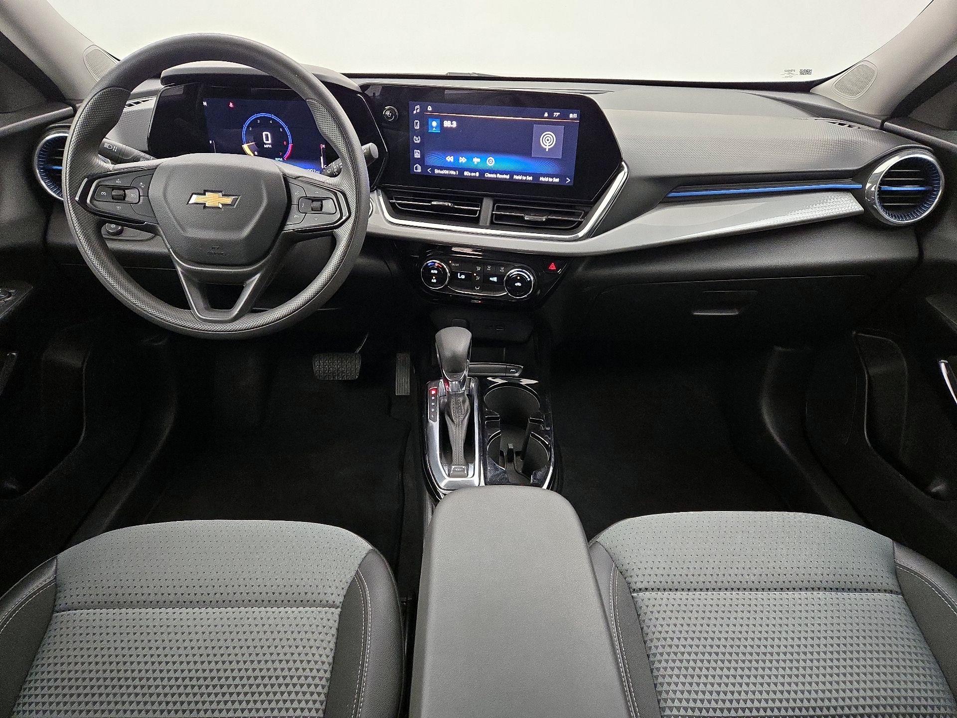 Thumbnail: 2025 Chevrolet Trax - 9