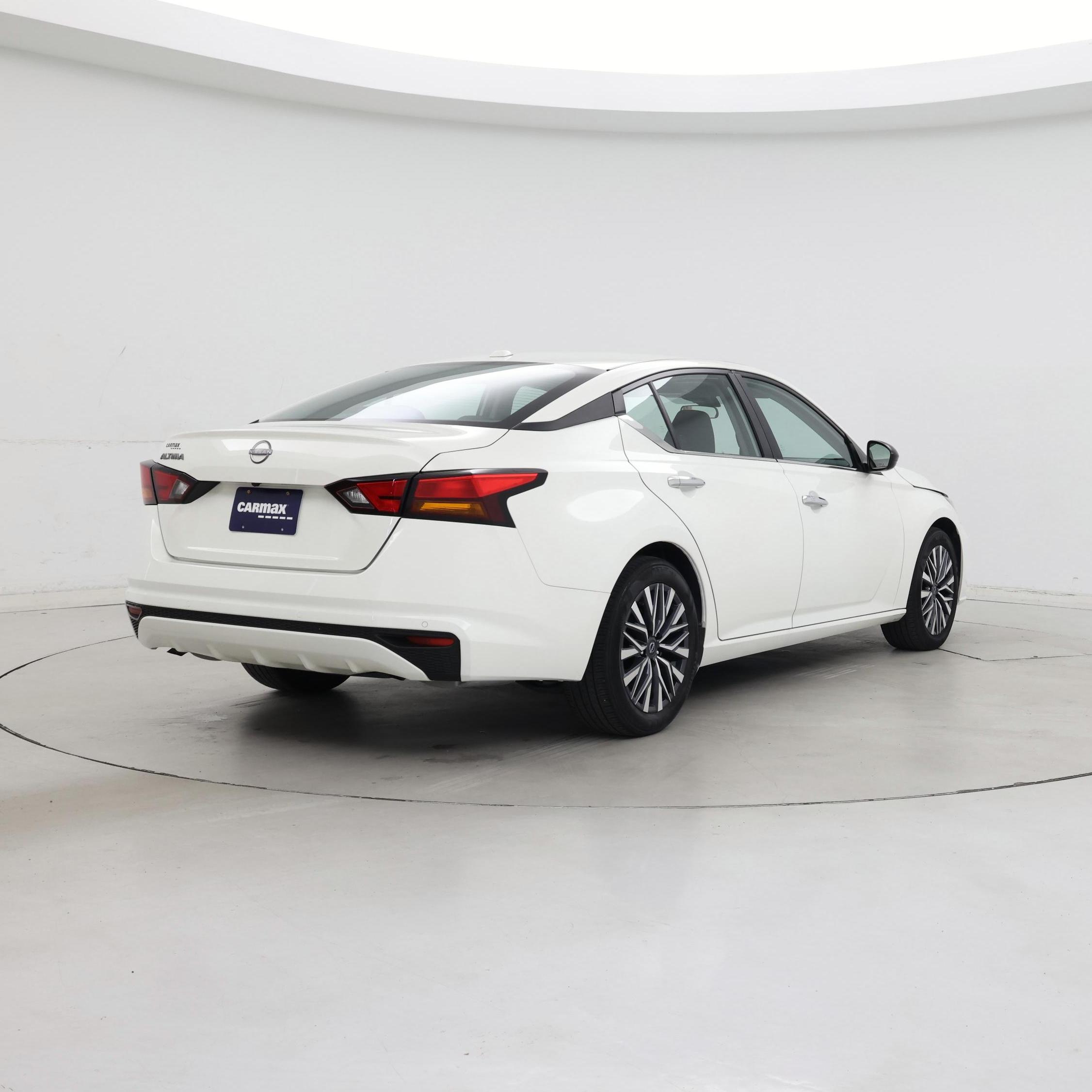 Thumbnail: 2025 Nissan Altima - 8