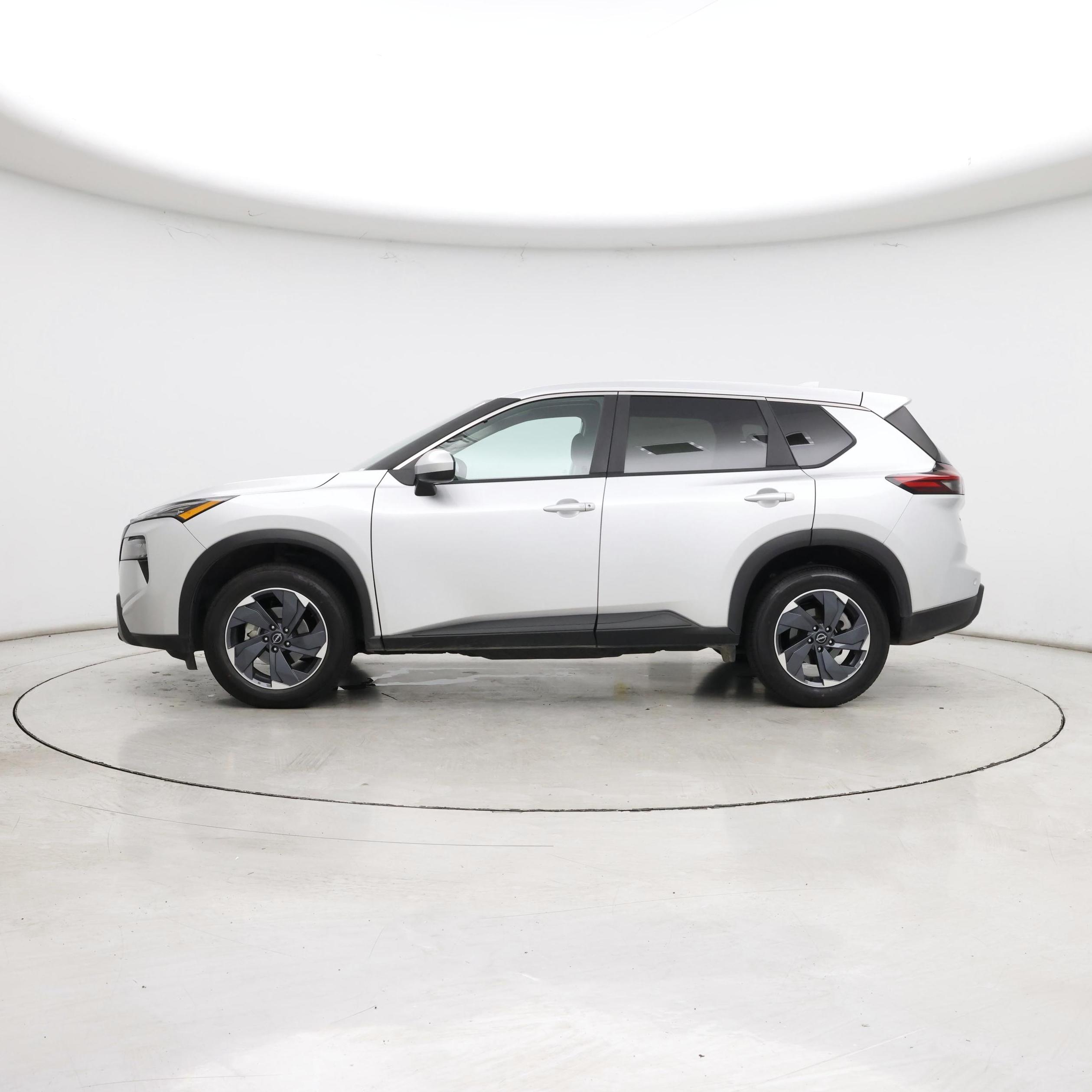 Thumbnail: 2025 Nissan Rogue - 3