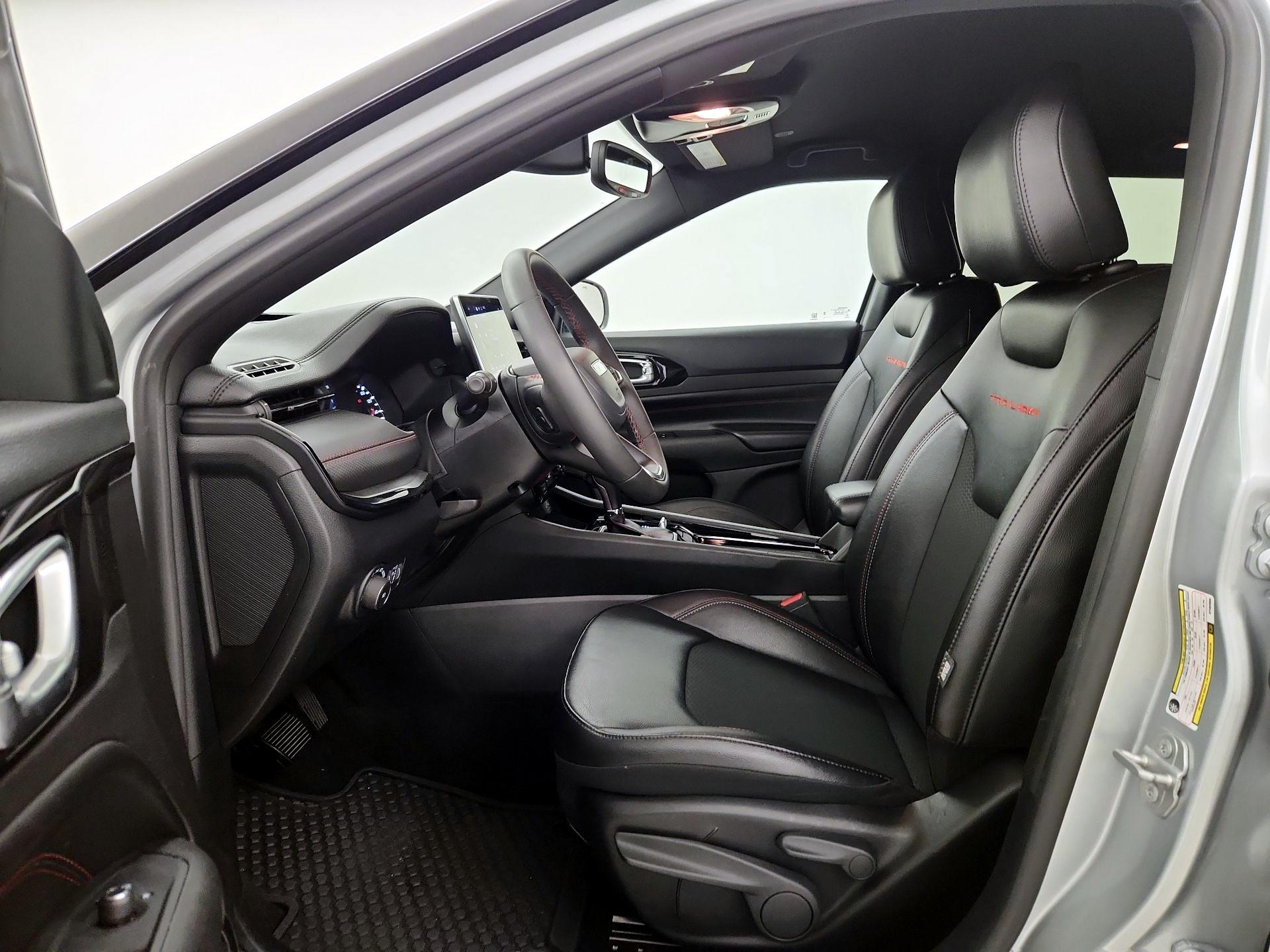 Thumbnail: 2025 Jeep Compass - 11