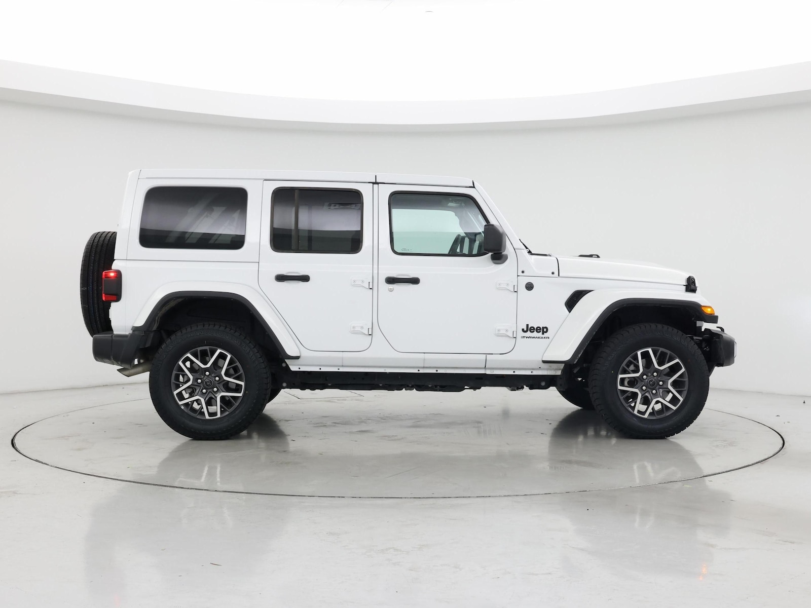 2025 Jeep Wrangler 4-Door Sahara - Photo 8
