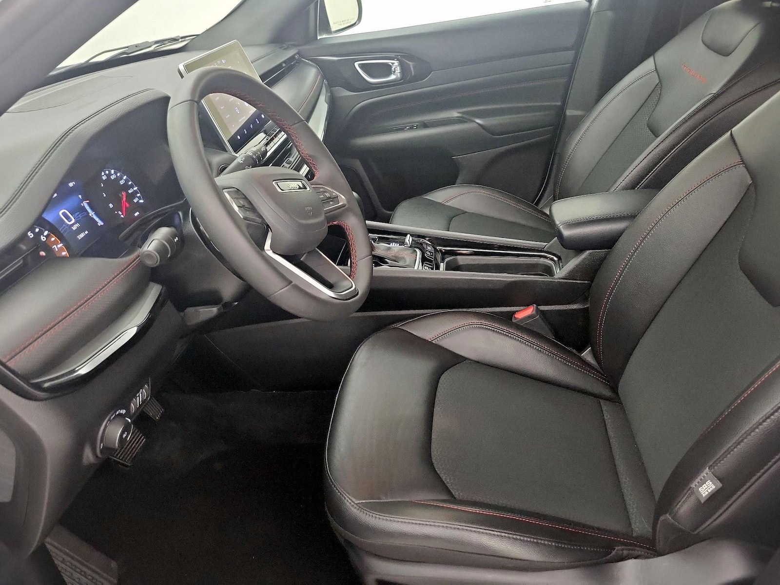 2025 Jeep Compass Trailhawk - Photo 12