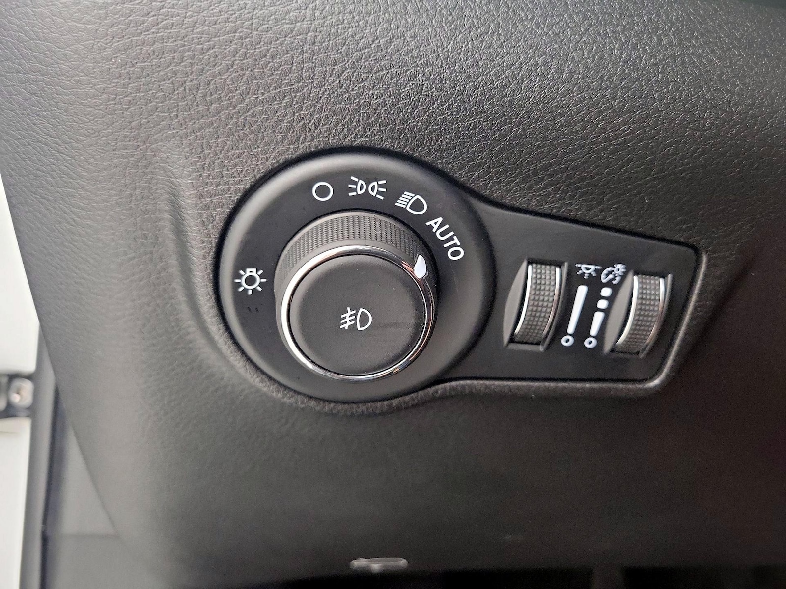 2025 Jeep Compass Trailhawk - Photo 14