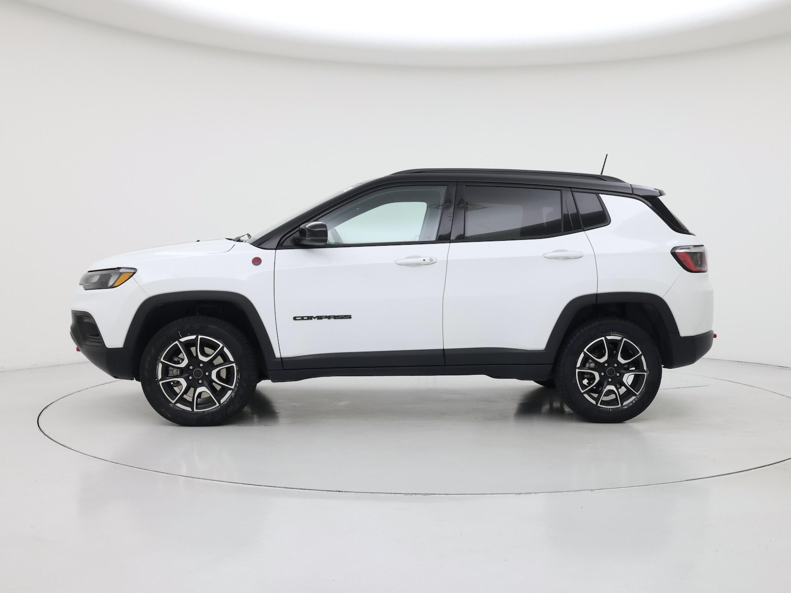 2025 Jeep Compass Trailhawk - Photo 4