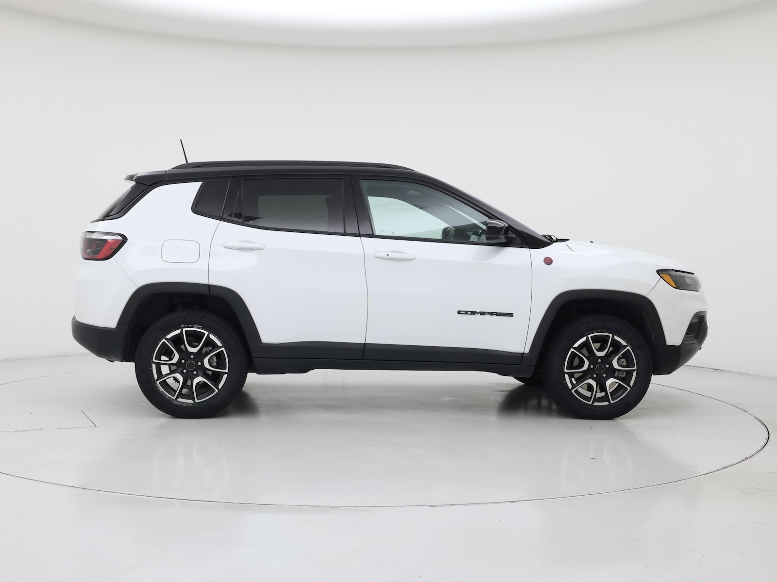 2025 Jeep Compass Trailhawk - Photo 8