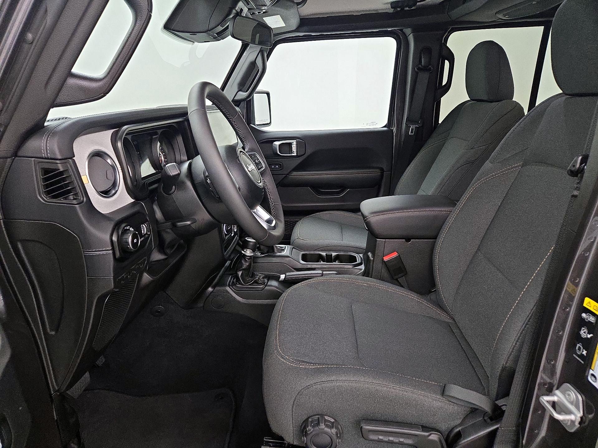Thumbnail: 2025 Jeep Wrangler - 11