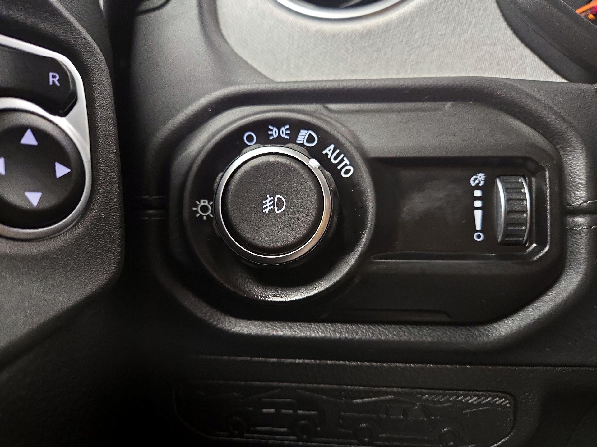 Thumbnail: 2025 Jeep Wrangler - 13