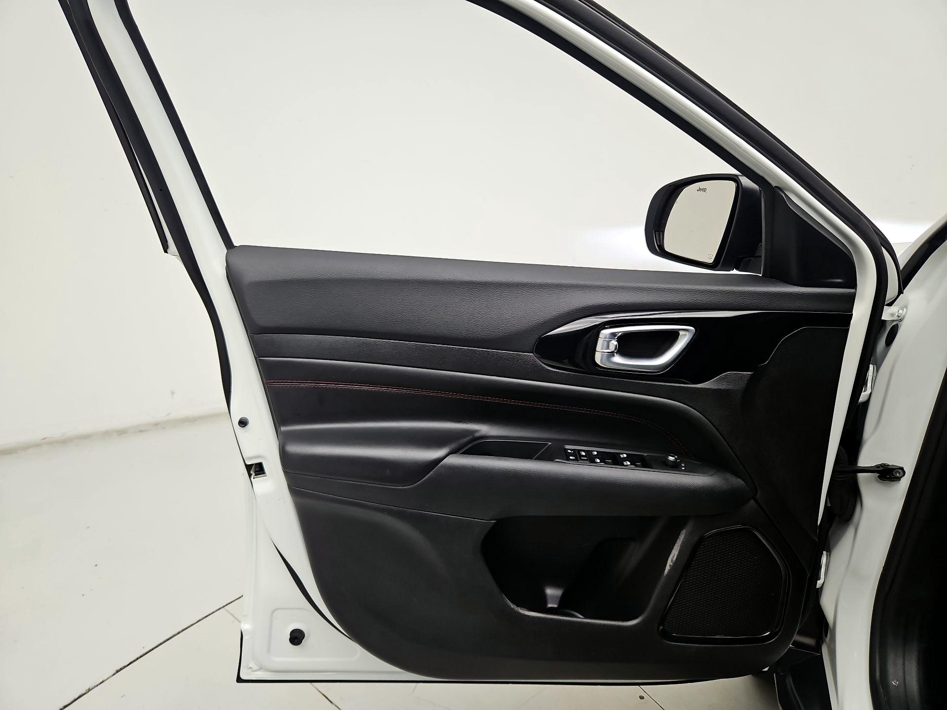 Thumbnail: 2025 Jeep Compass - 12