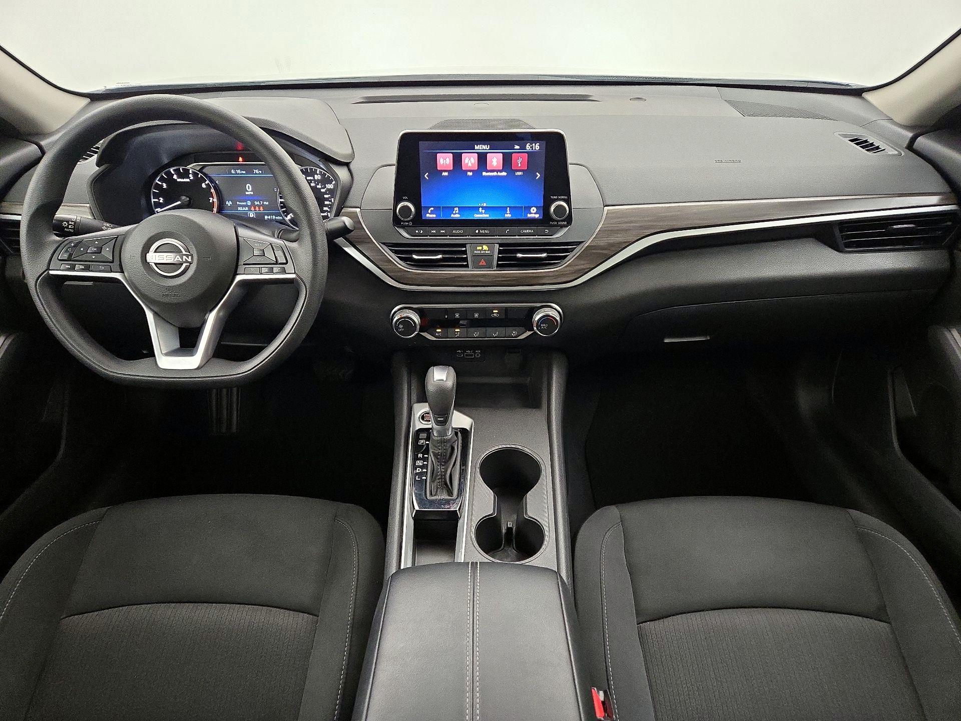 Thumbnail: 2025 Nissan Altima - 9