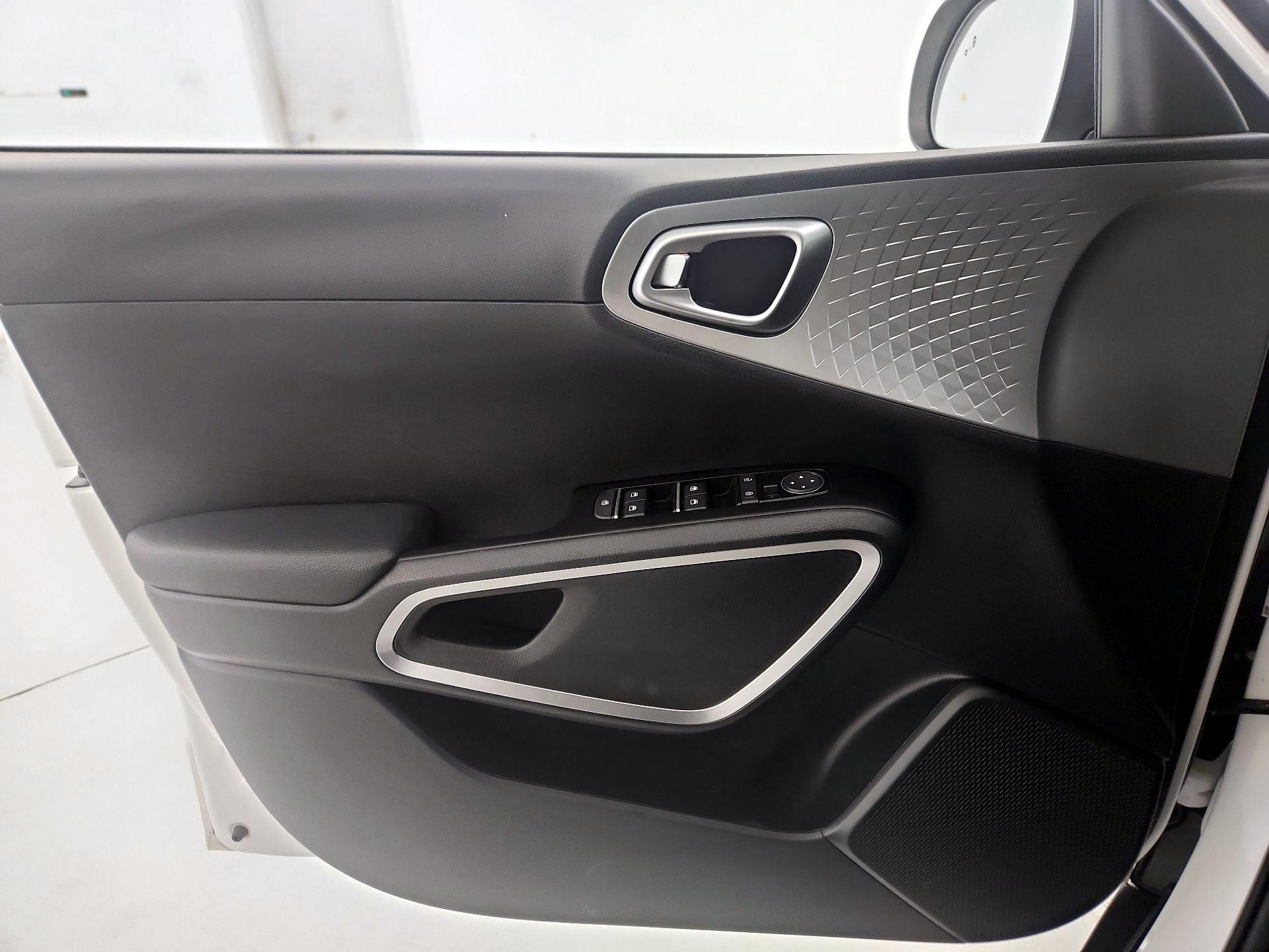 Thumbnail: 2025 Kia Soul - 12