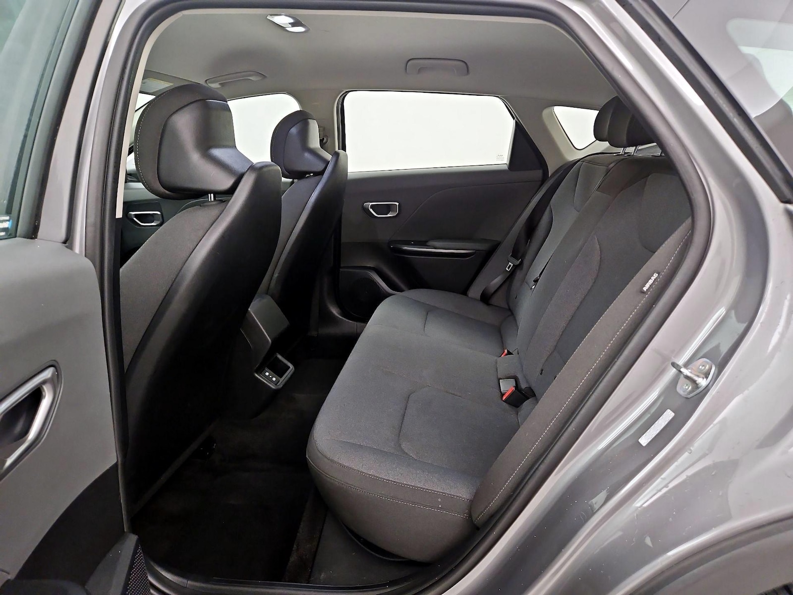 2025 Kia K4 LXS - Photo 20