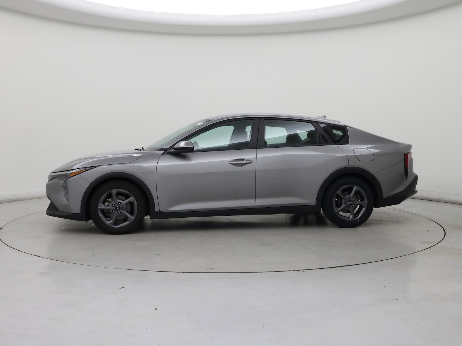 2025 Kia K4 LXS - Photo 4