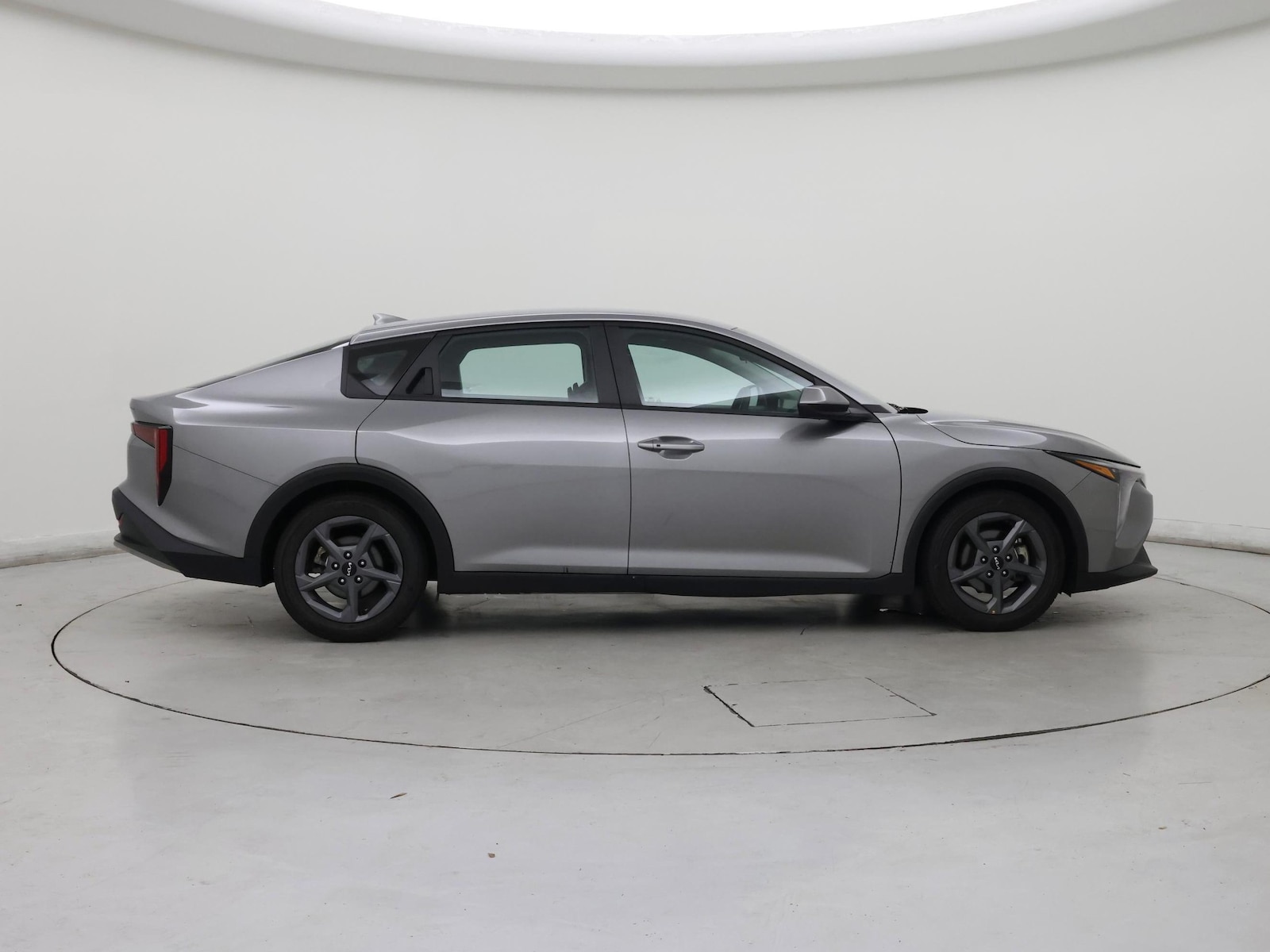 2025 Kia K4 LXS - Photo 8